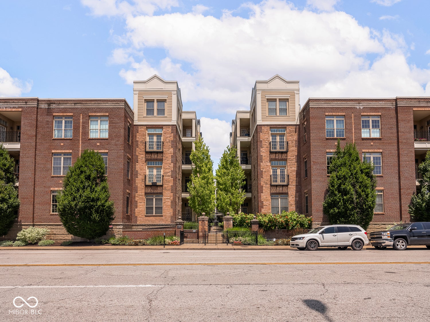 450 E Ohio Street 316 — photo