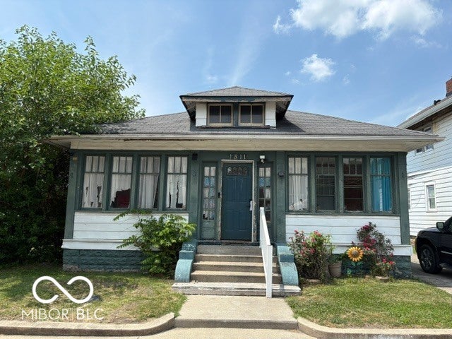 1811 Main Street — photo