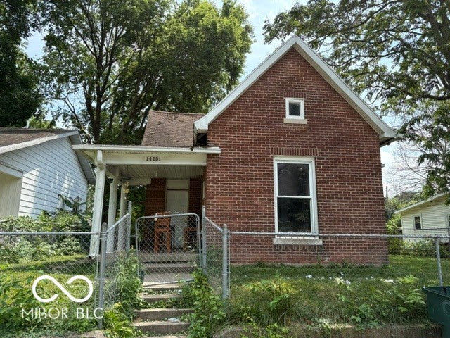 1425 W 10th Street — photo