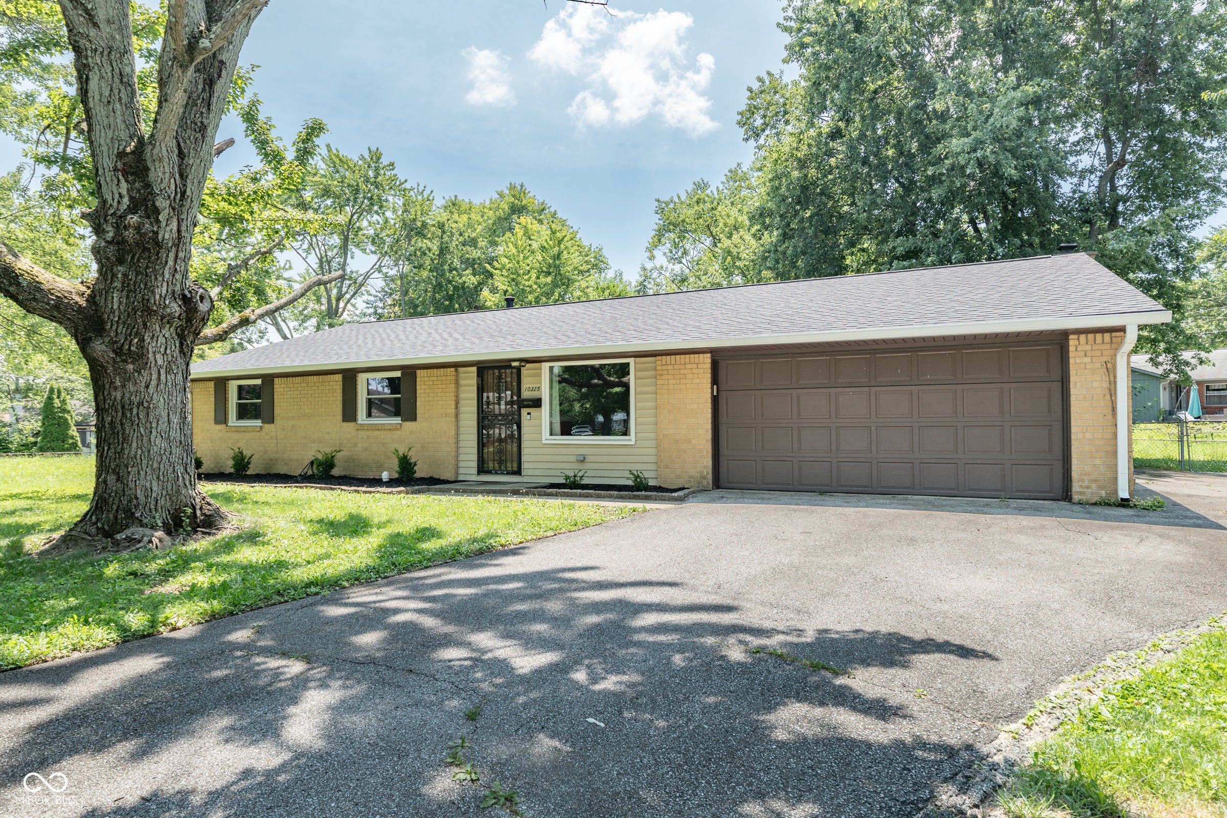 10325 Rockford Court — photo