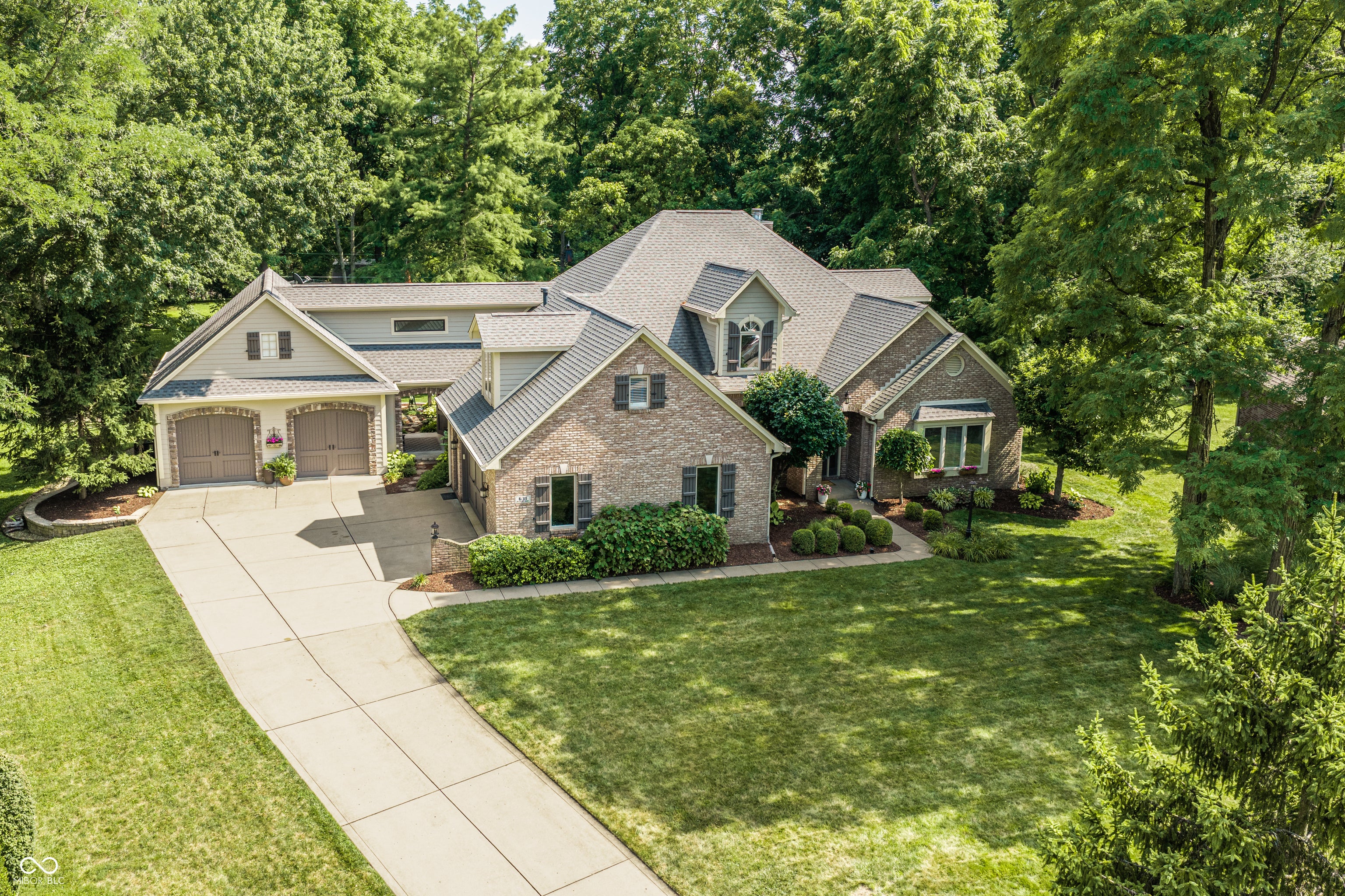 631 Peach Tree Court — photo