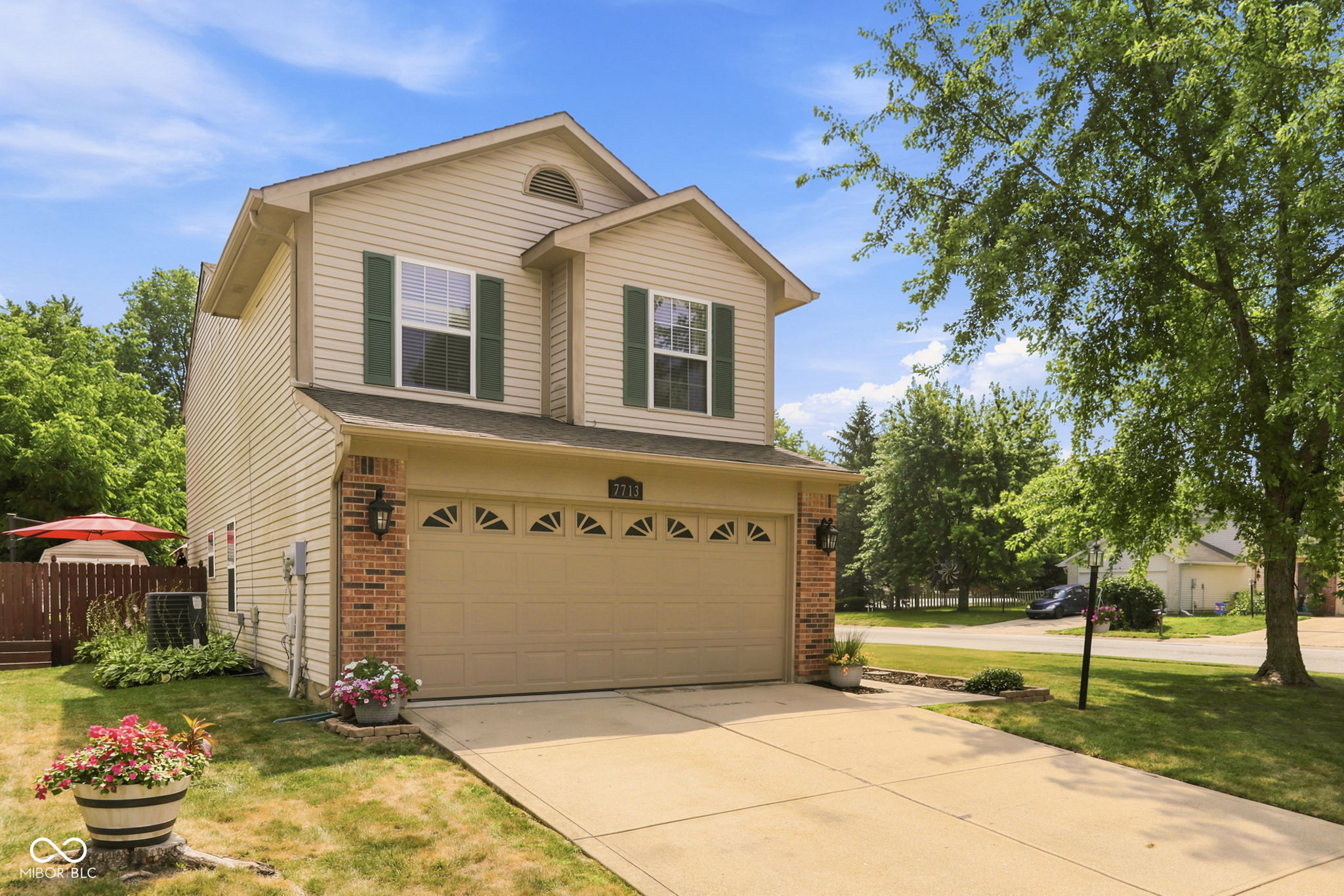 7713 Lake Vista Lane — photo