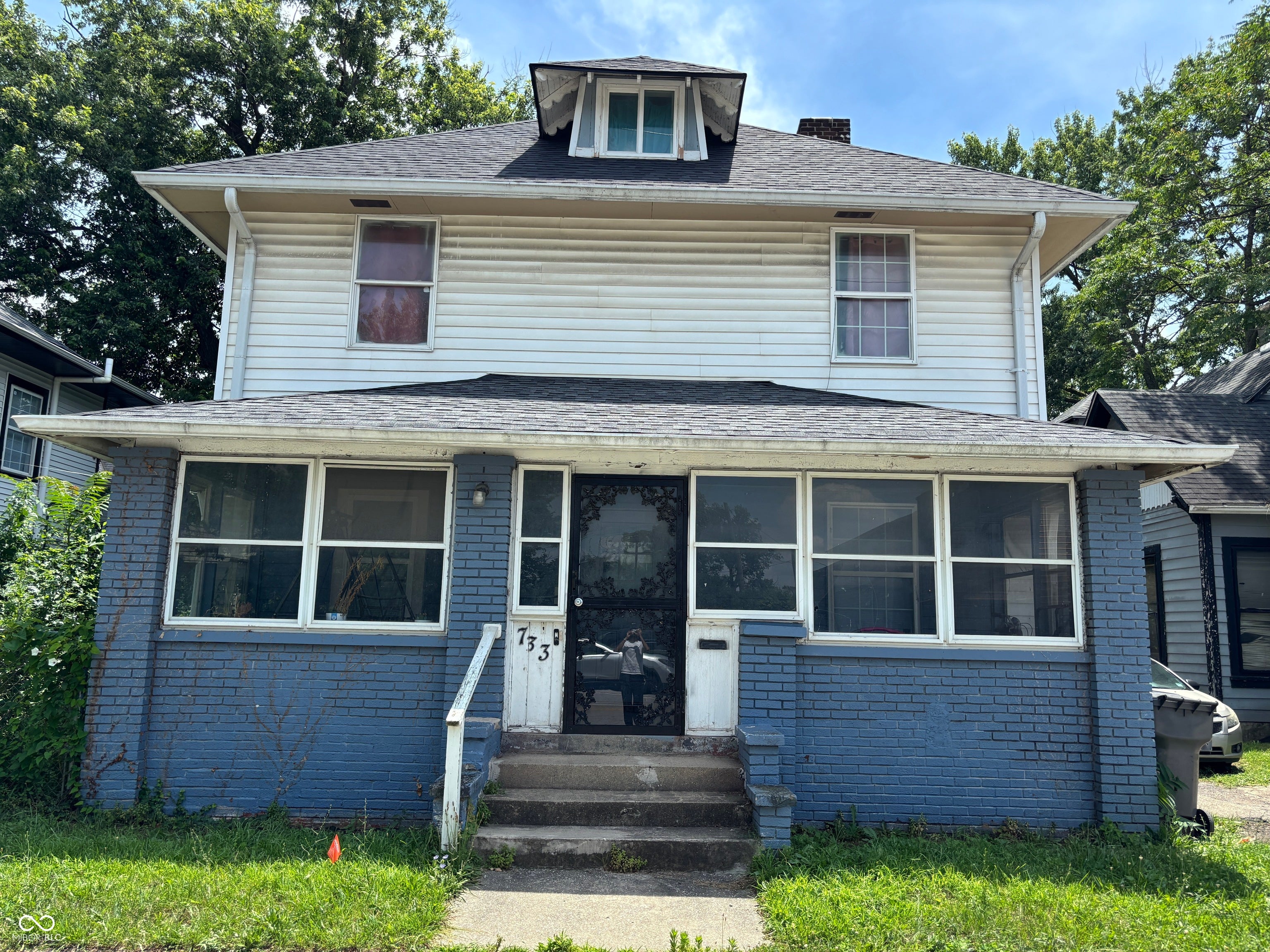 733 E 22nd Street — photo