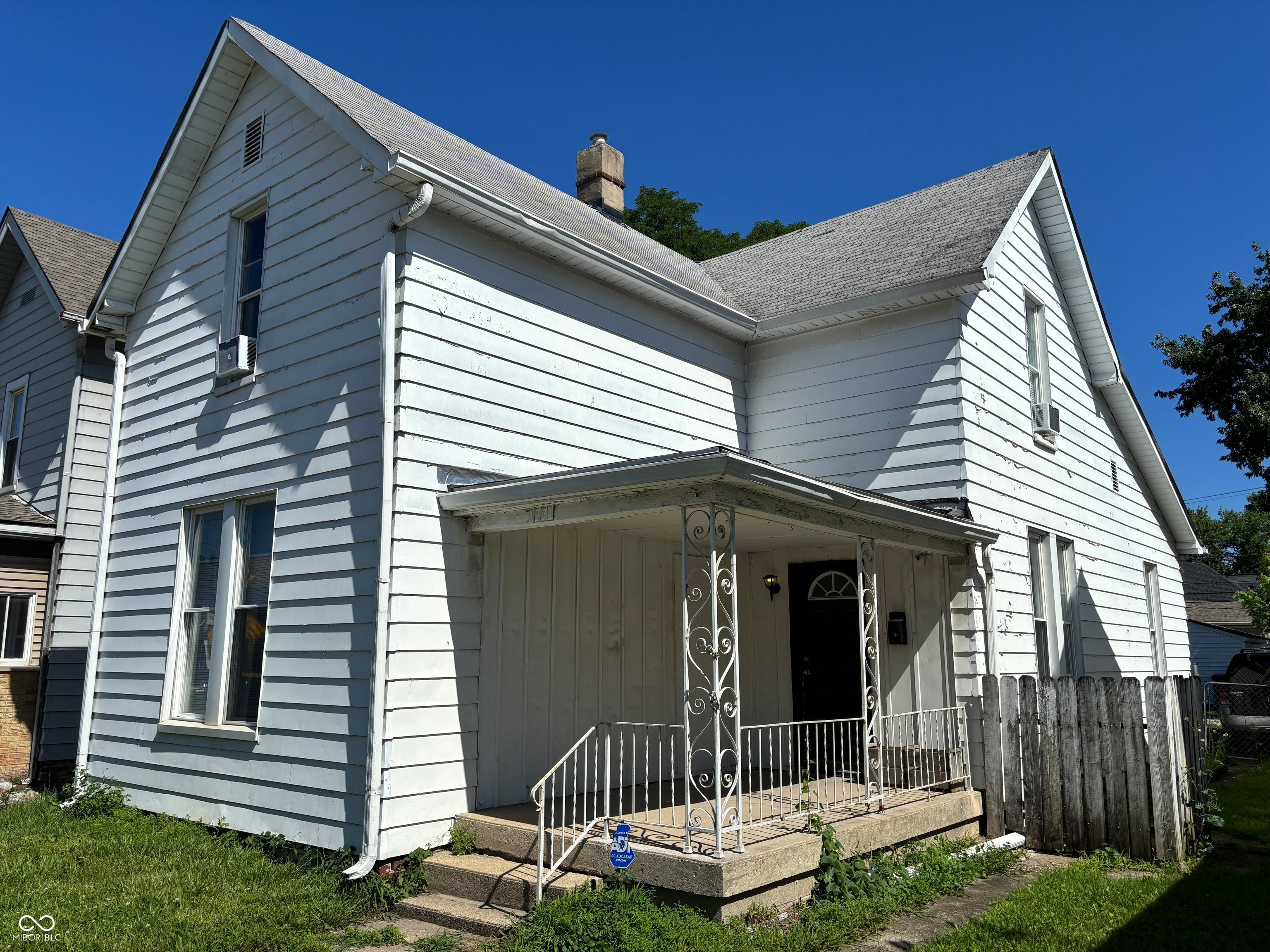 1734 W Morris Street — photo