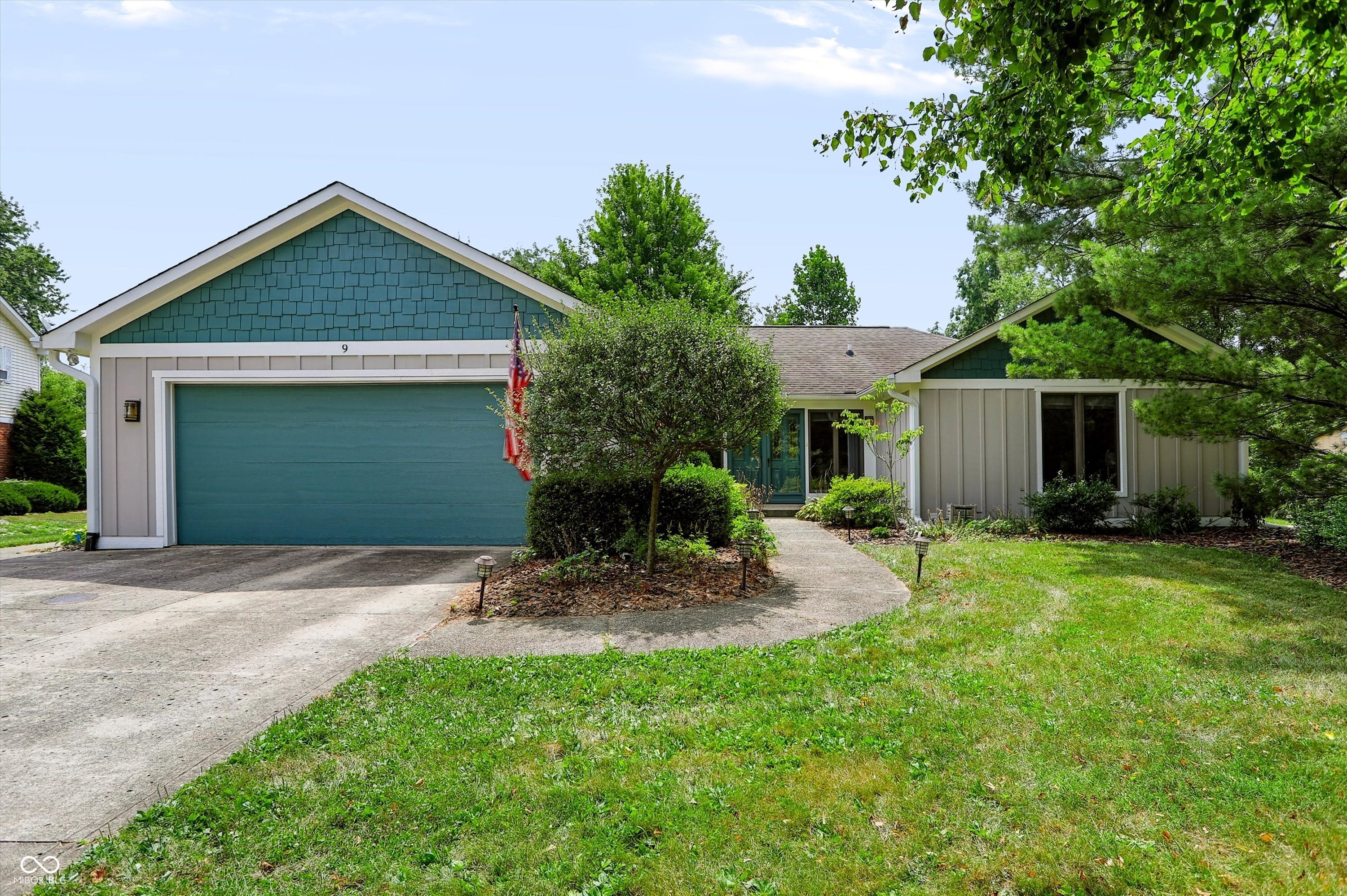 9 Bluebird Court — photo
