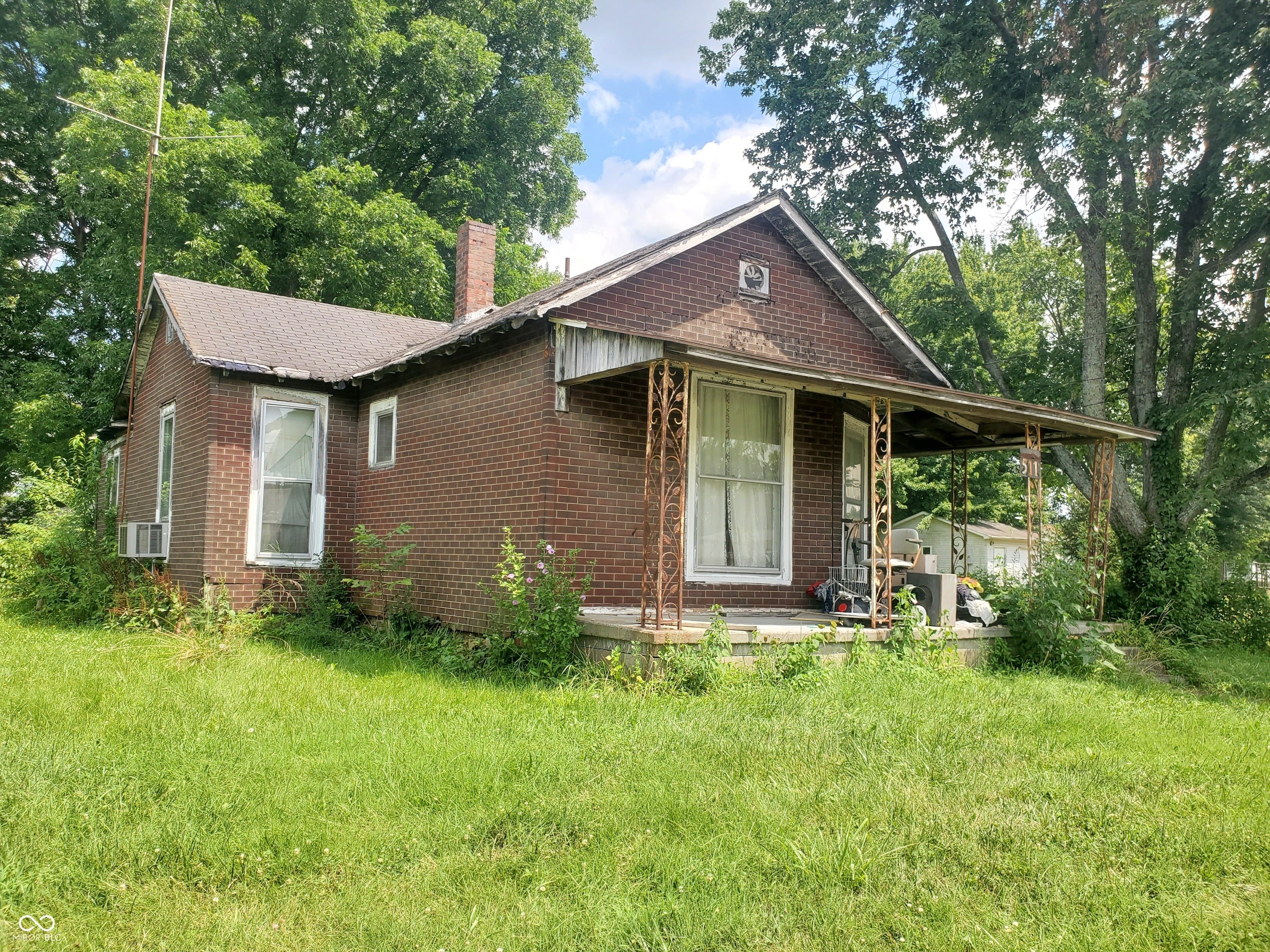 511 Seymour Road — photo