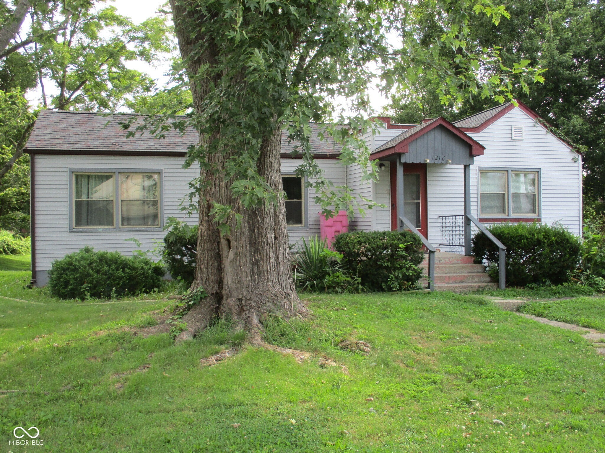 1216 Danville Avenue — photo