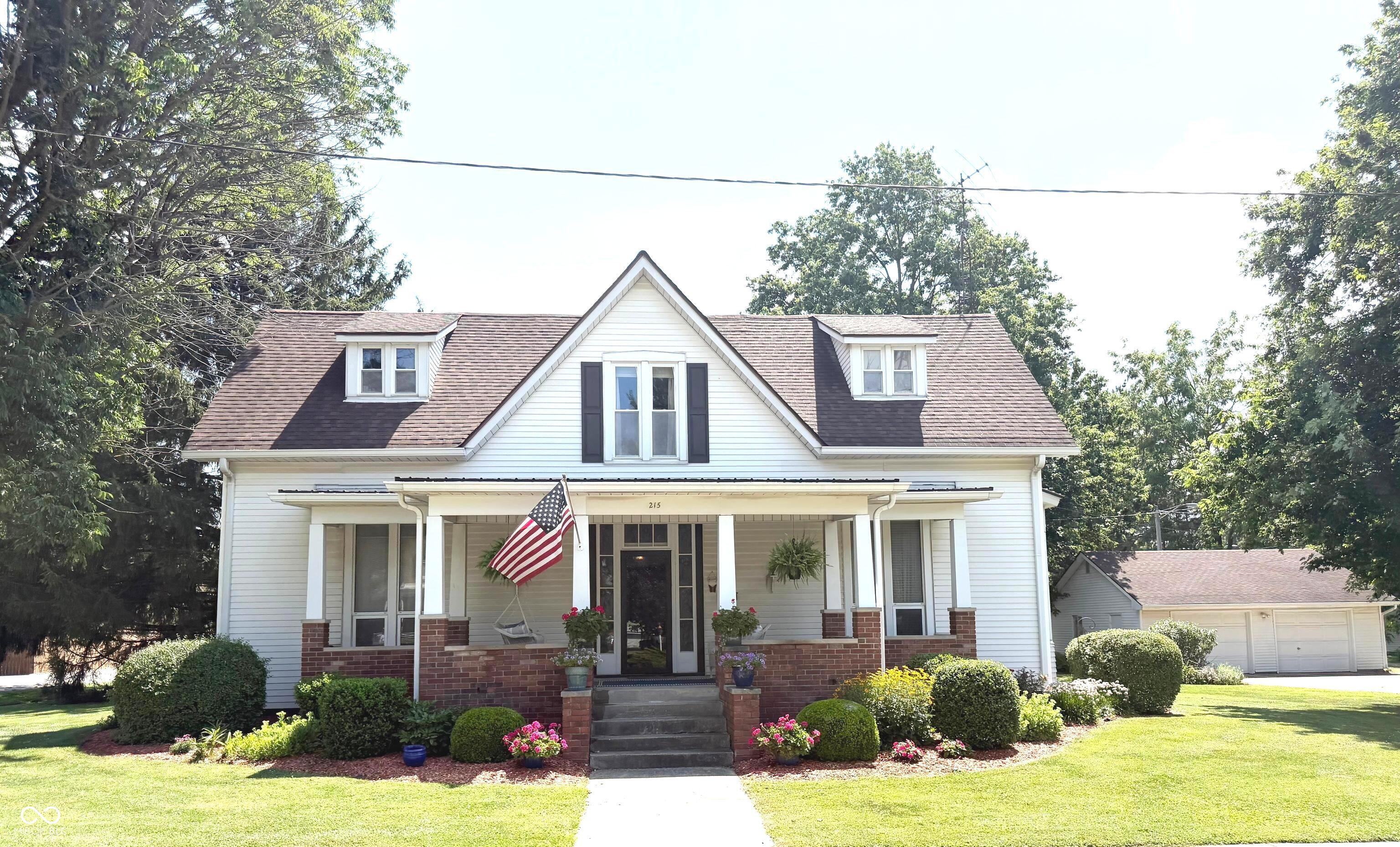 215 N College Street — photo