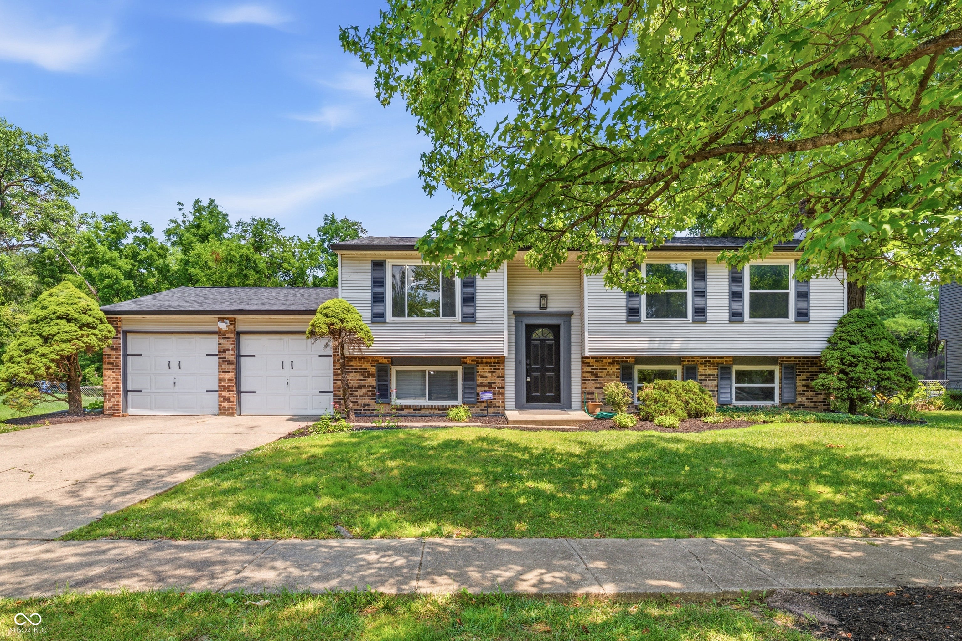 9505 Thornwood Drive — photo