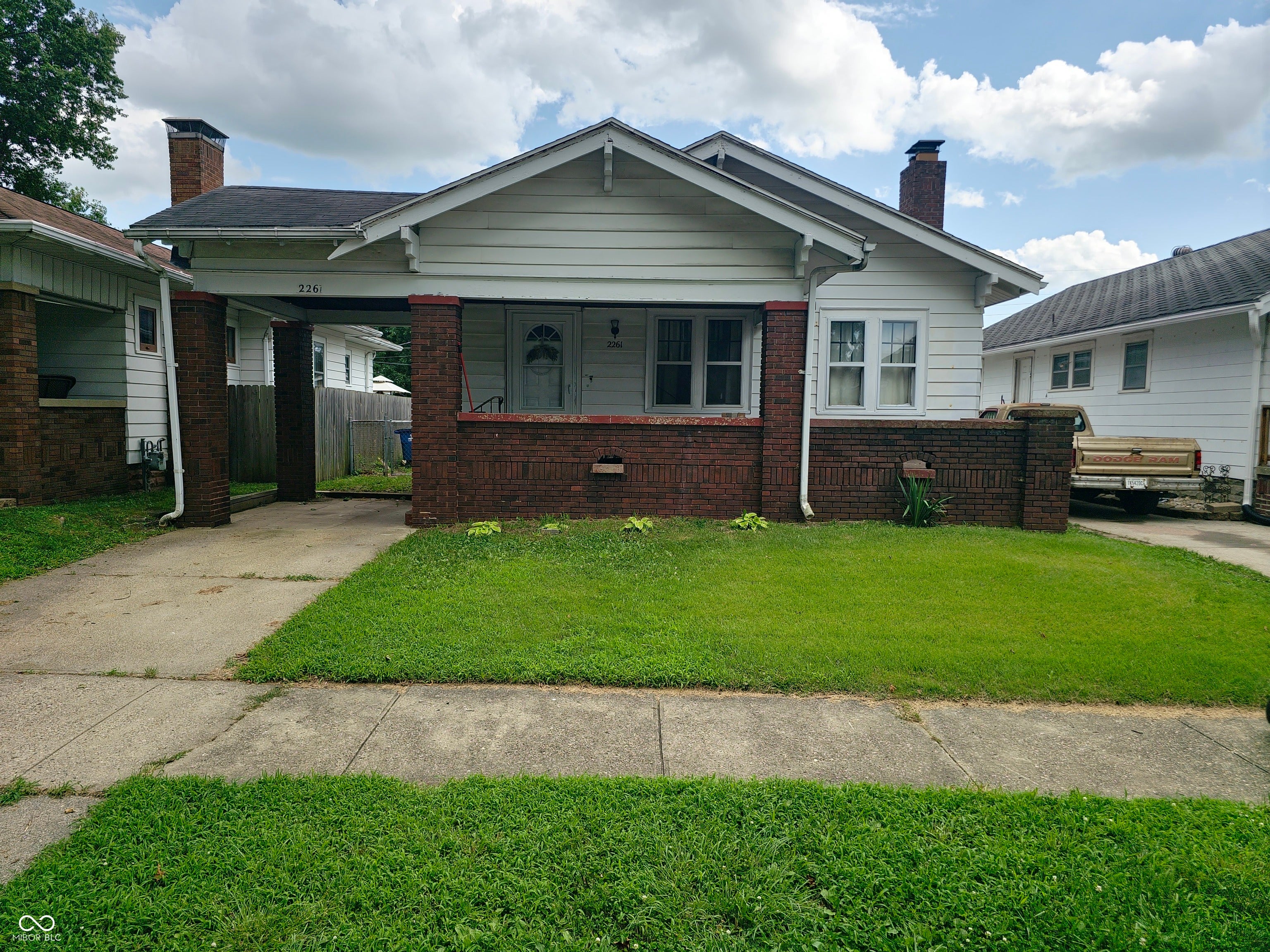 2261 Crawford Street — photo