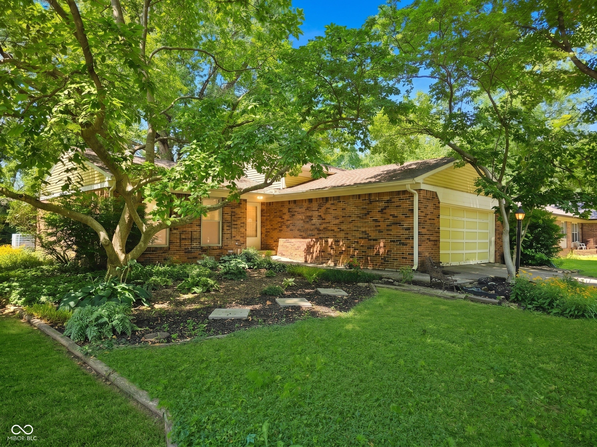 7534 Carolling Way — photo