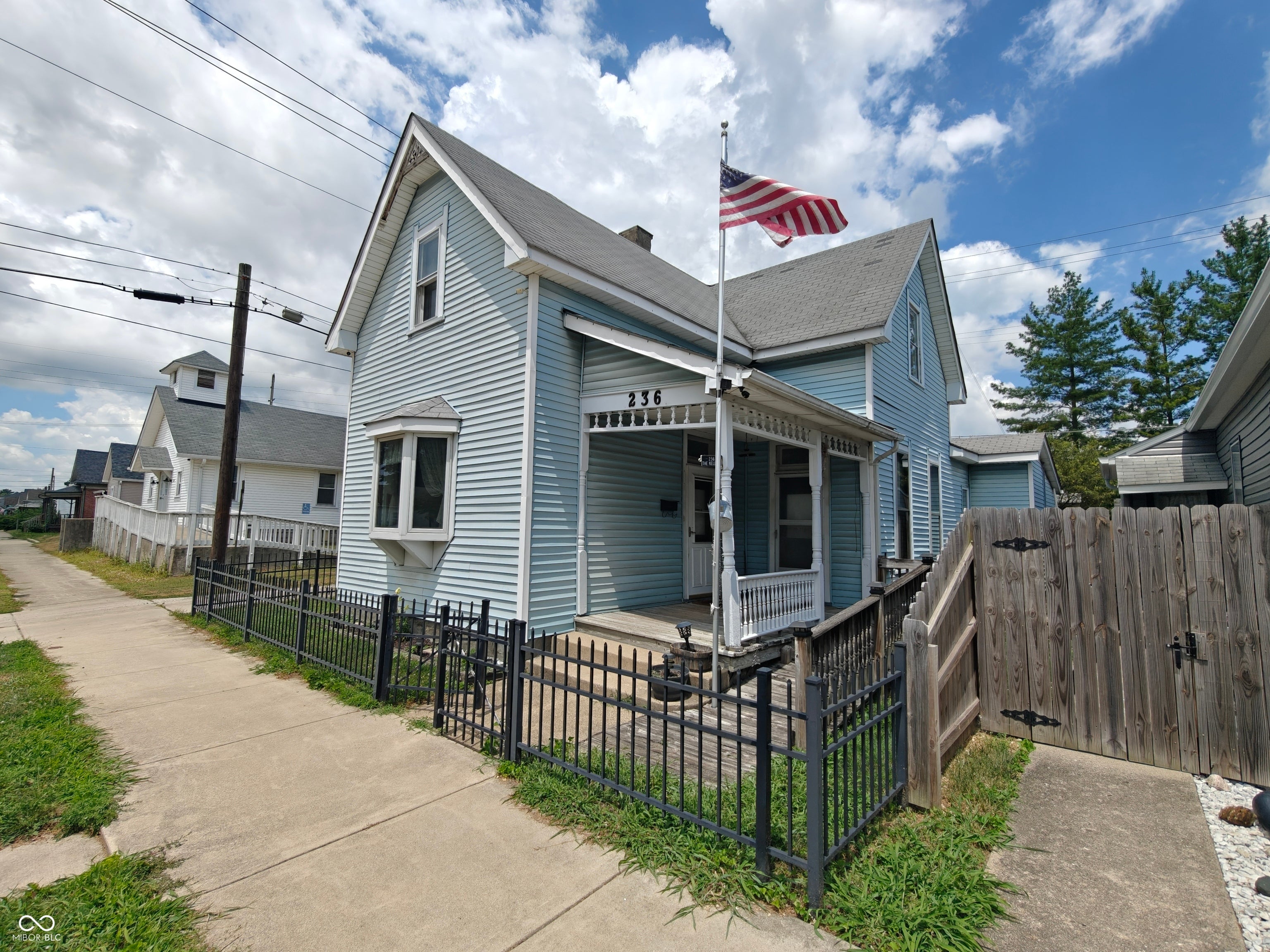 236 E Pennsylvania — photo