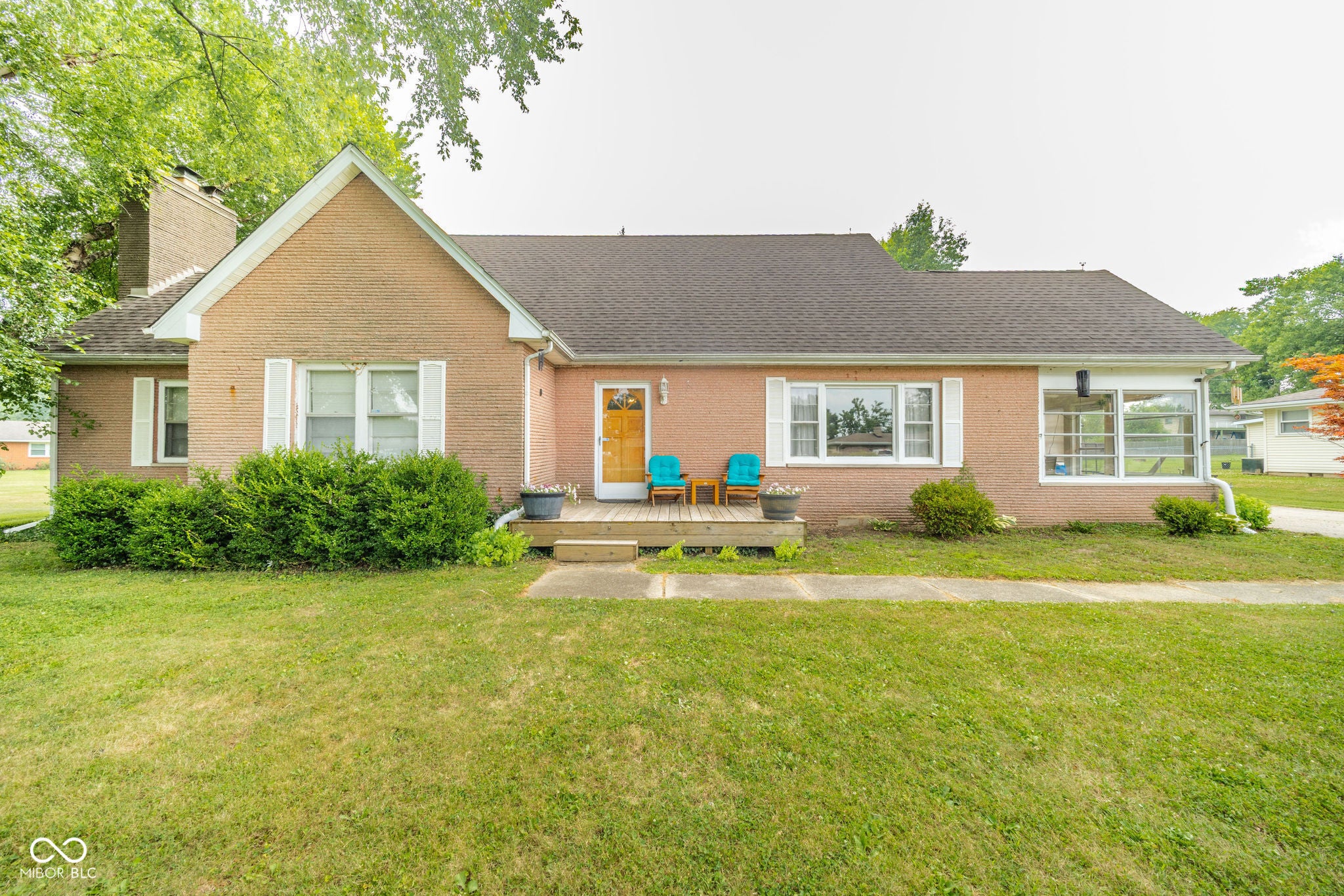 241 Pleasantview Drive — photo
