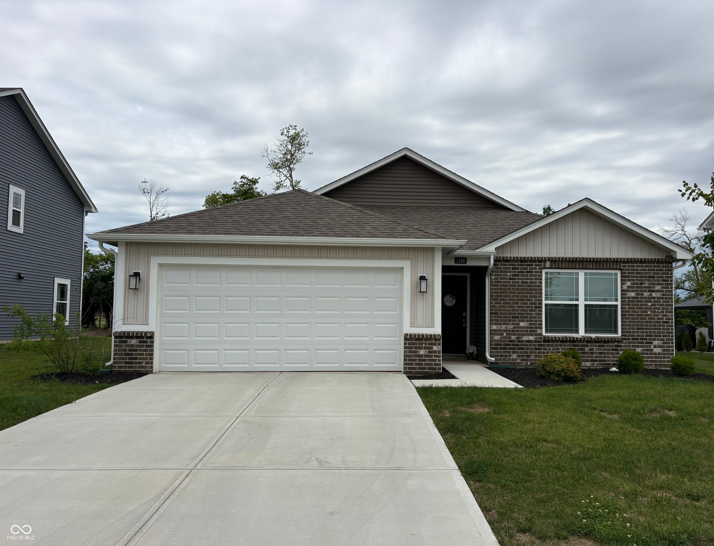 1466 Fleming Drive — photo