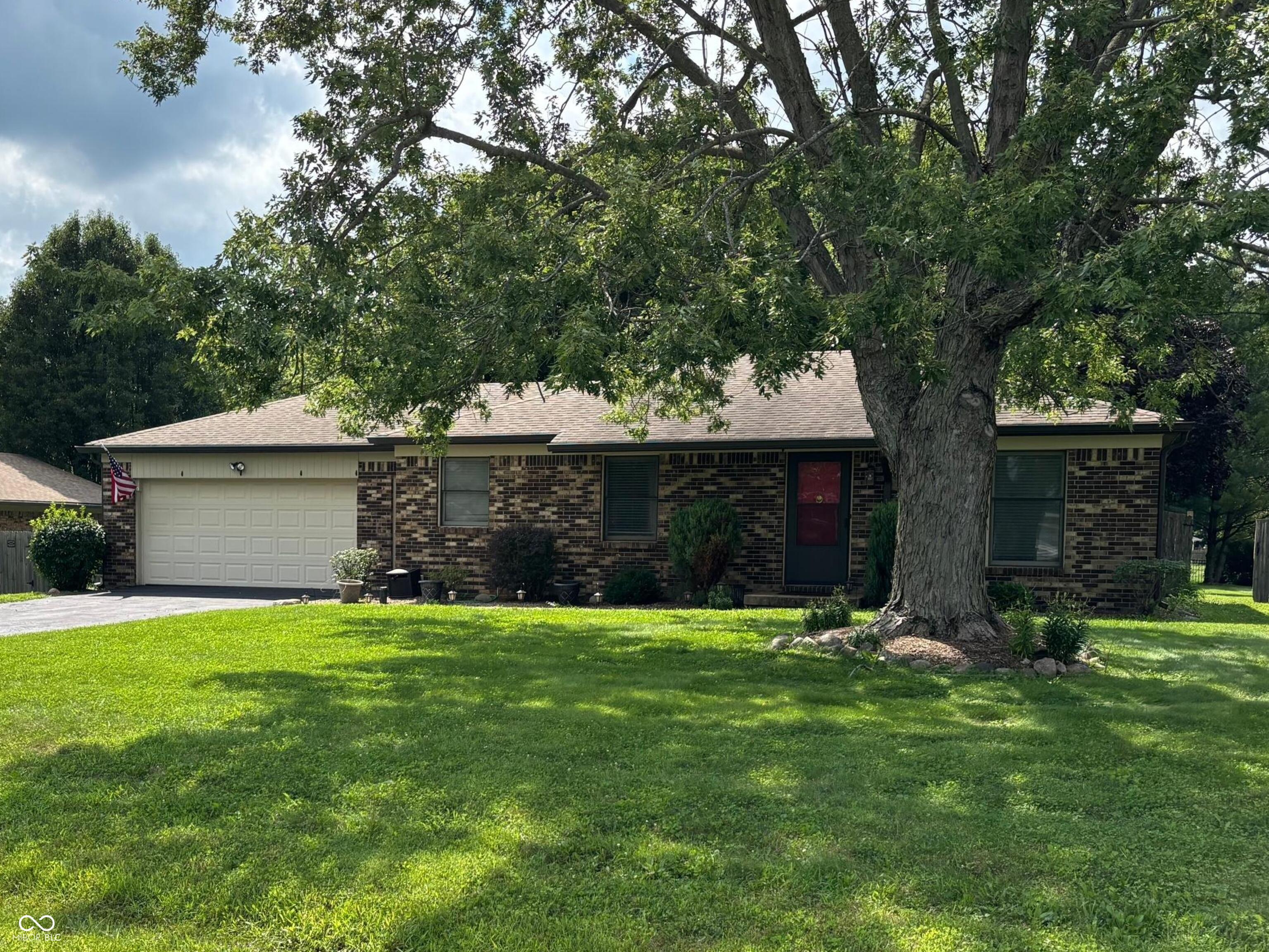 2932 High Acres East Street — photo