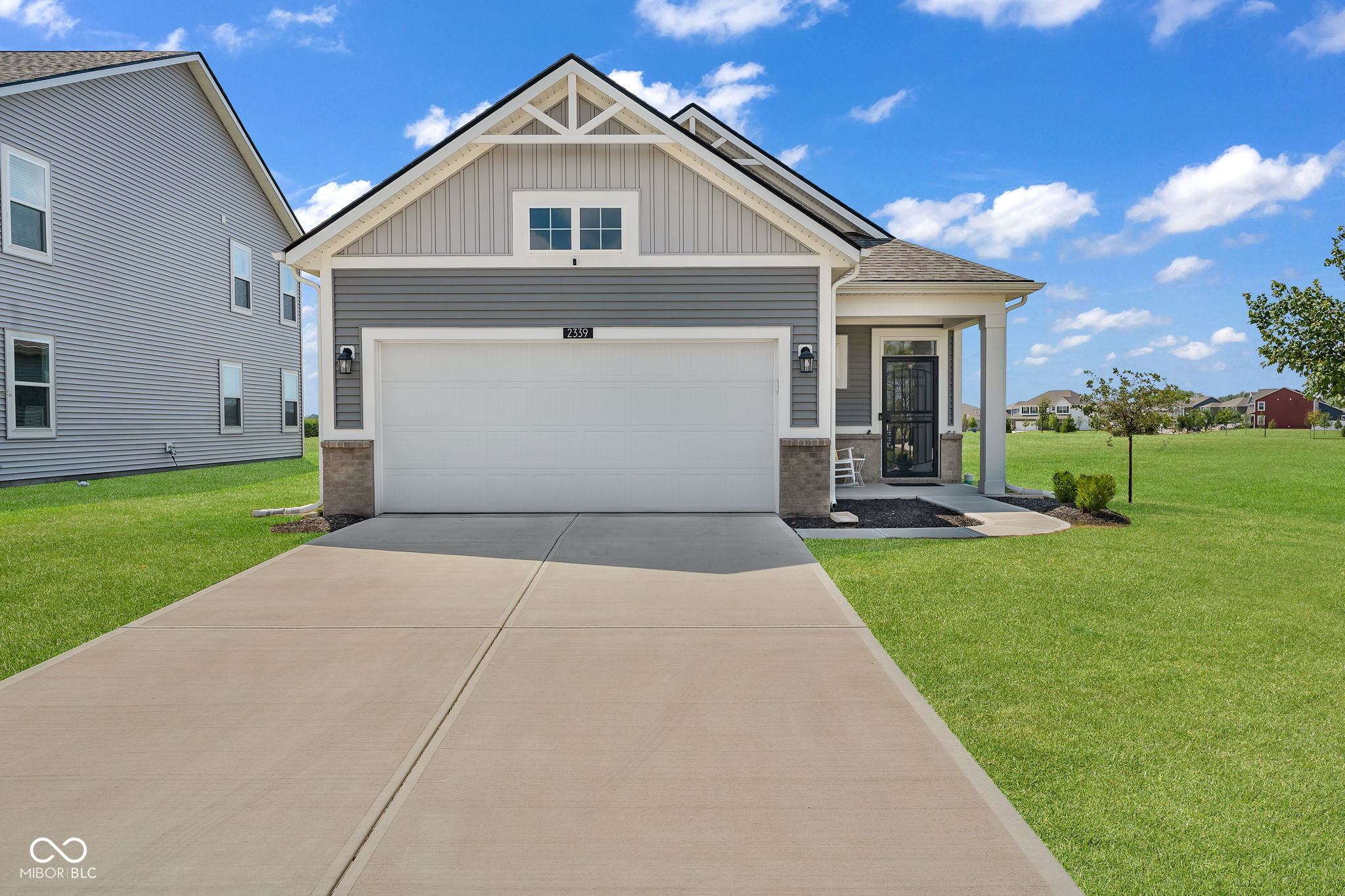 2339 William Garrett Way — photo
