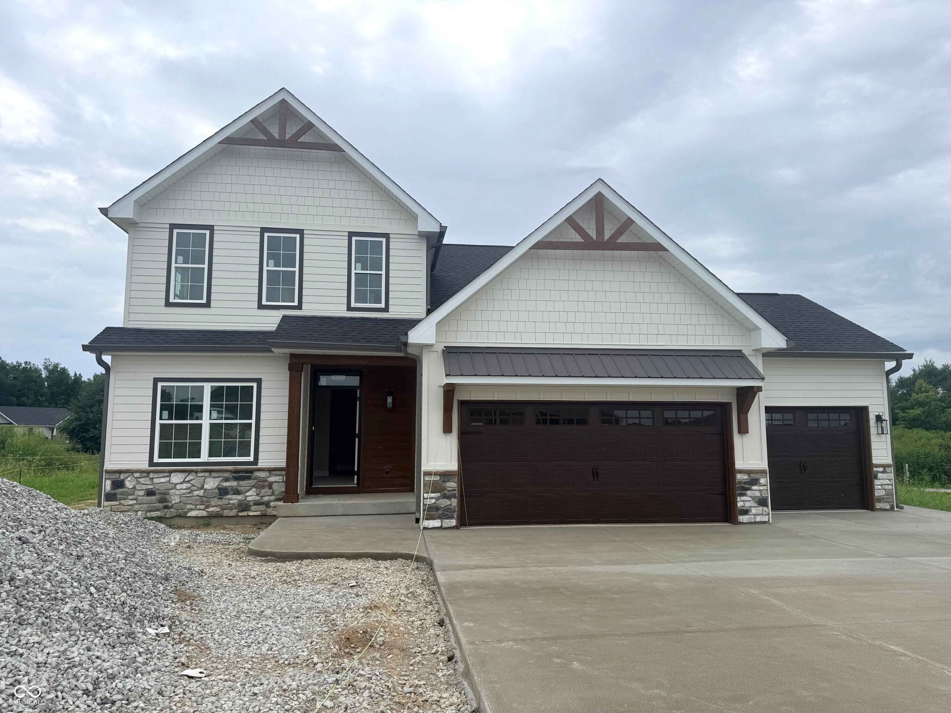13 Pine Hills Court — photo