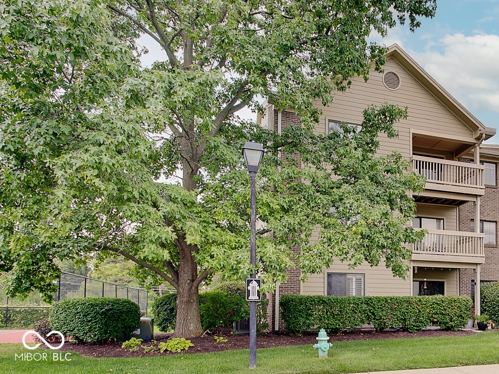 8720 Yardley Court 301 — photo