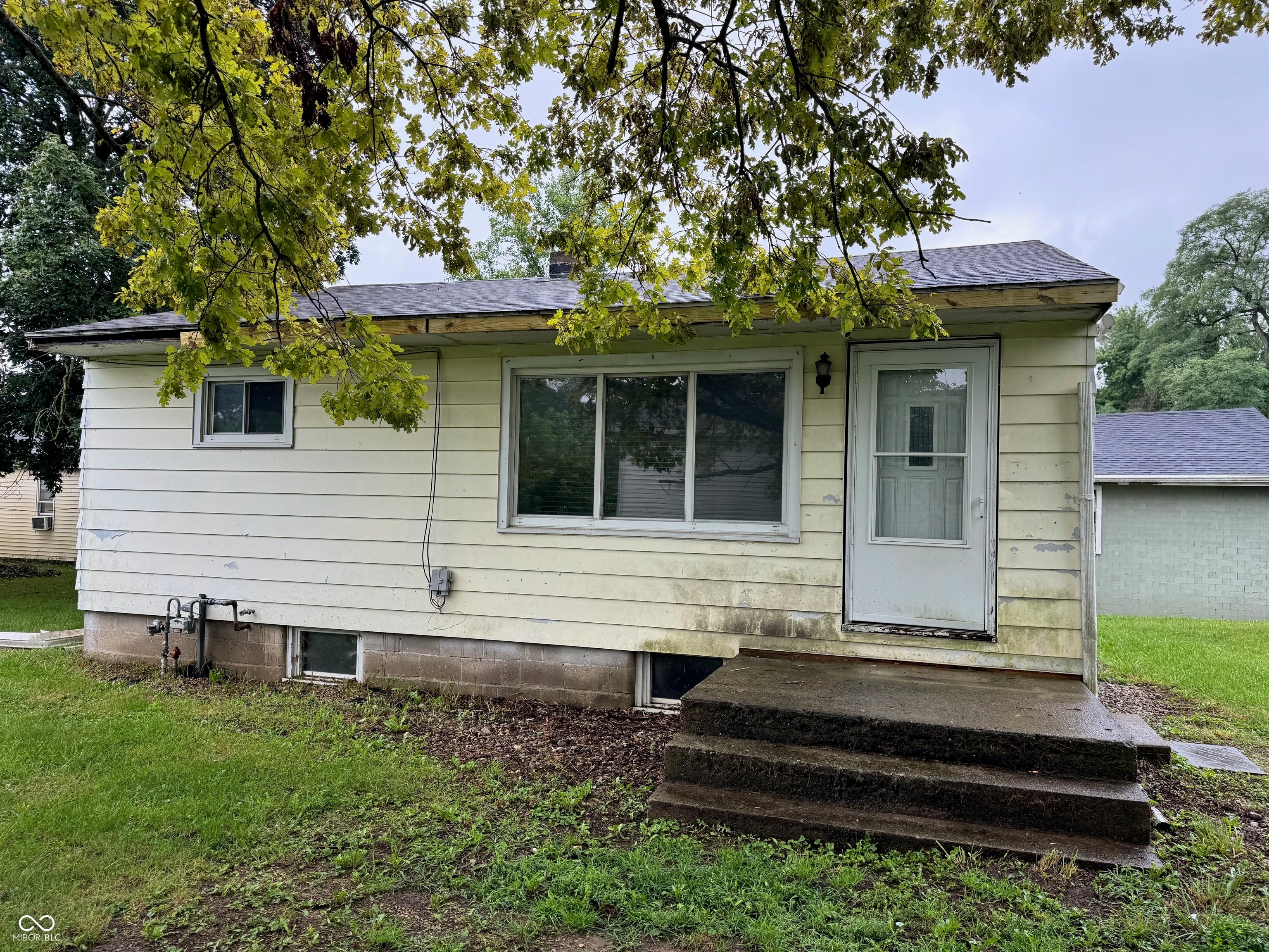 9507 W Morse Street — photo