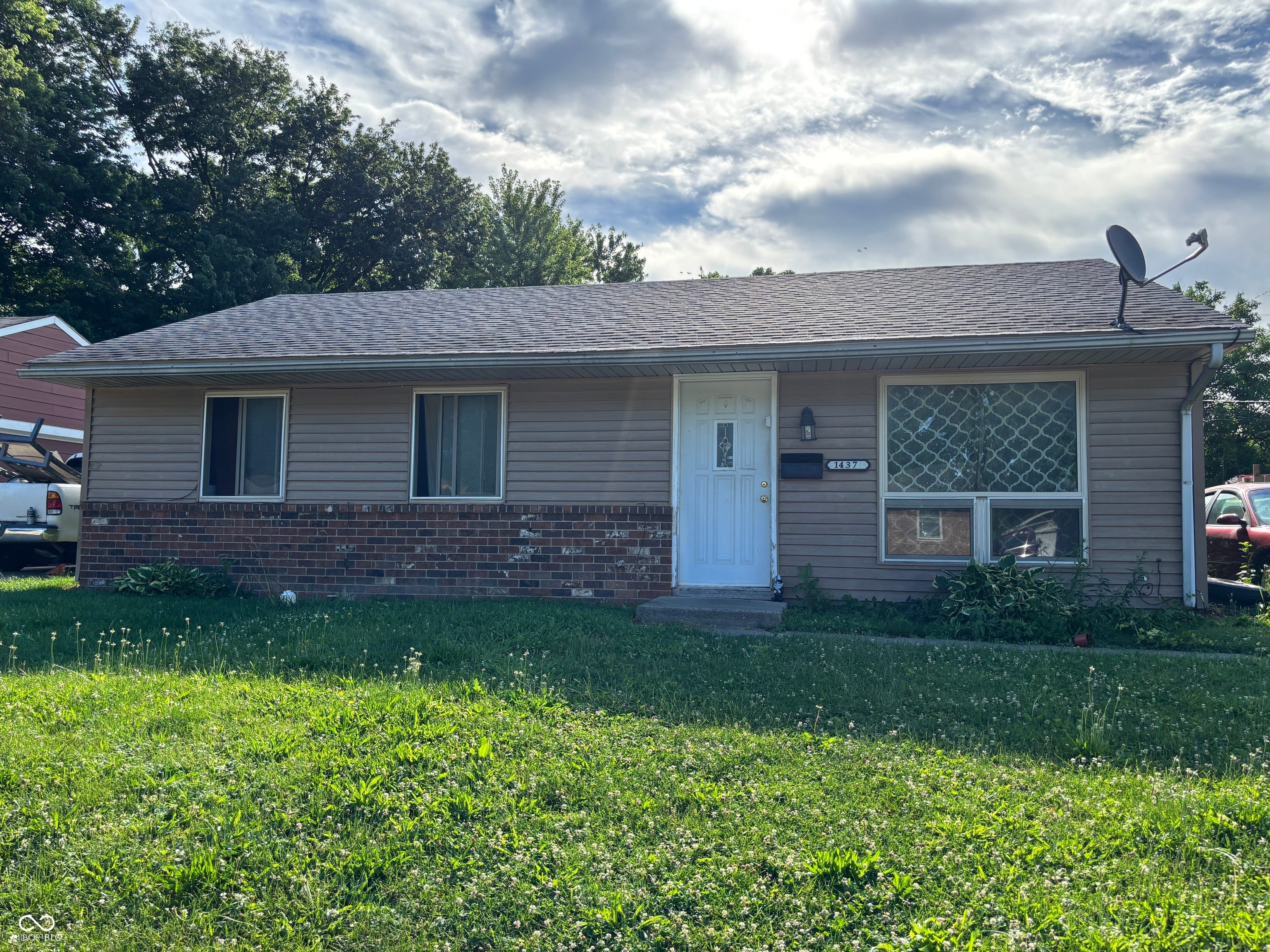 1437 S Oxford Street — photo