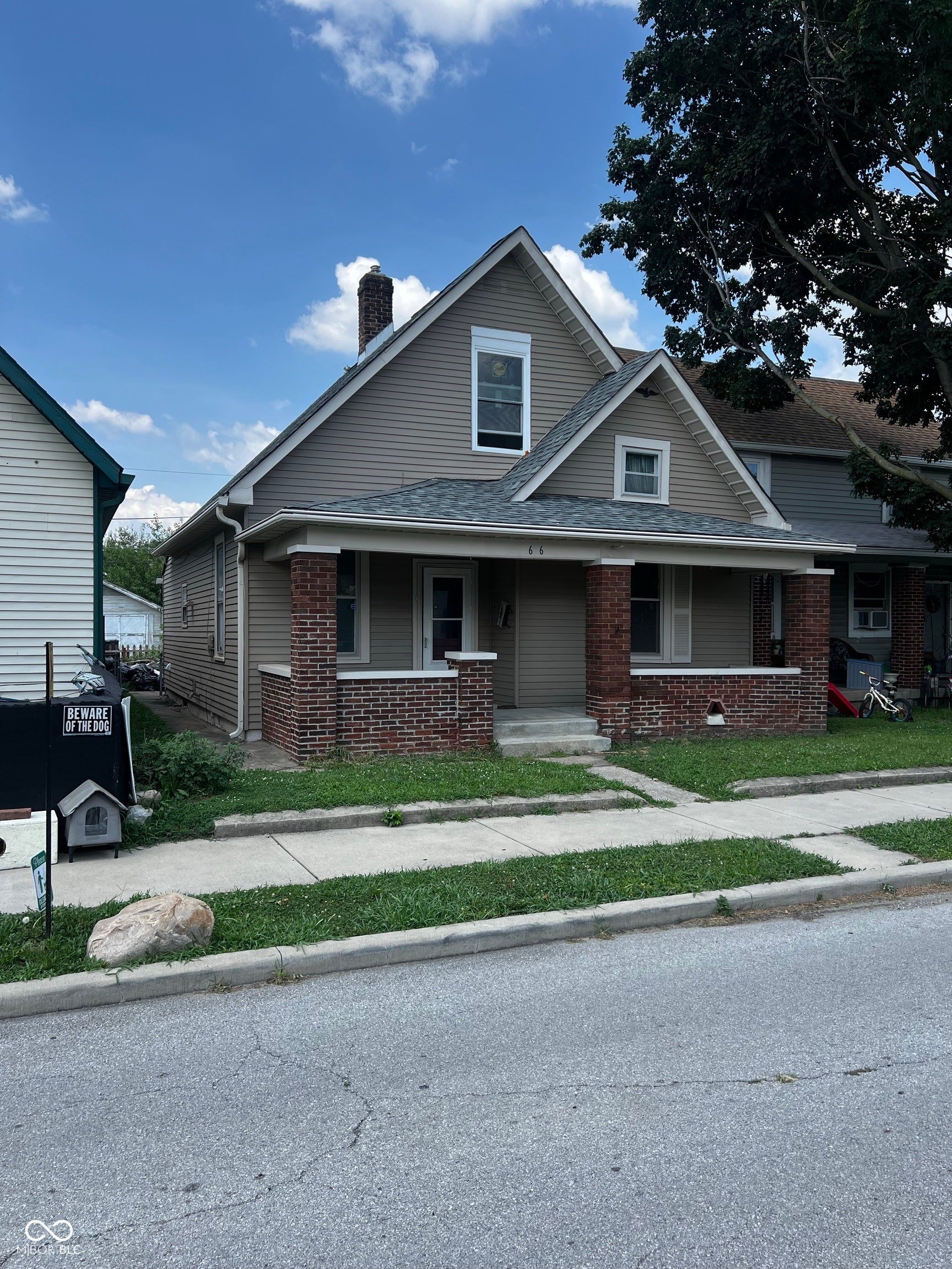 66 E Regent — photo