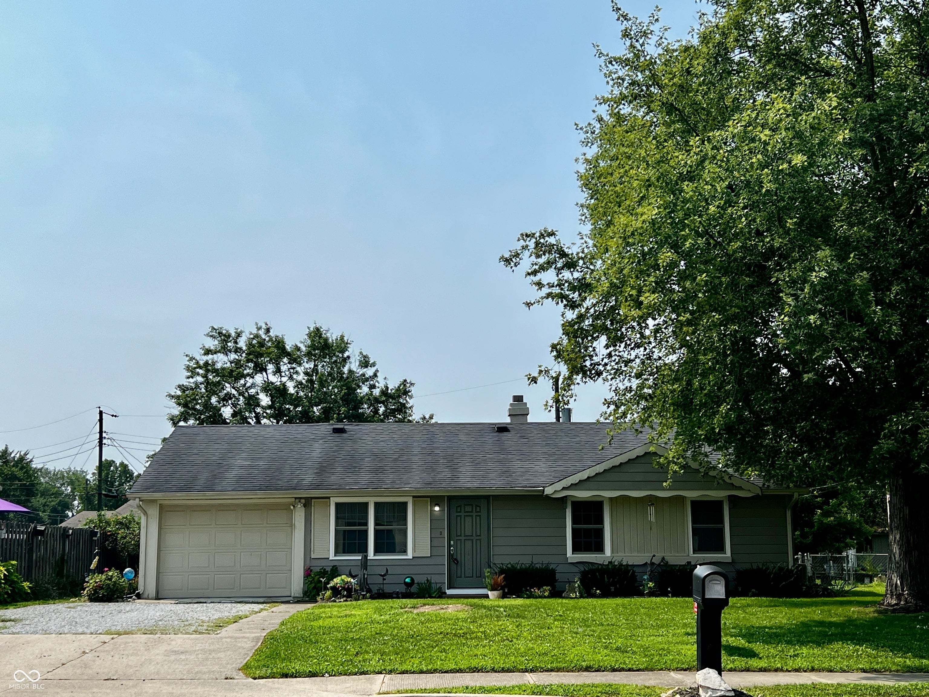 931 E McKay Road — photo