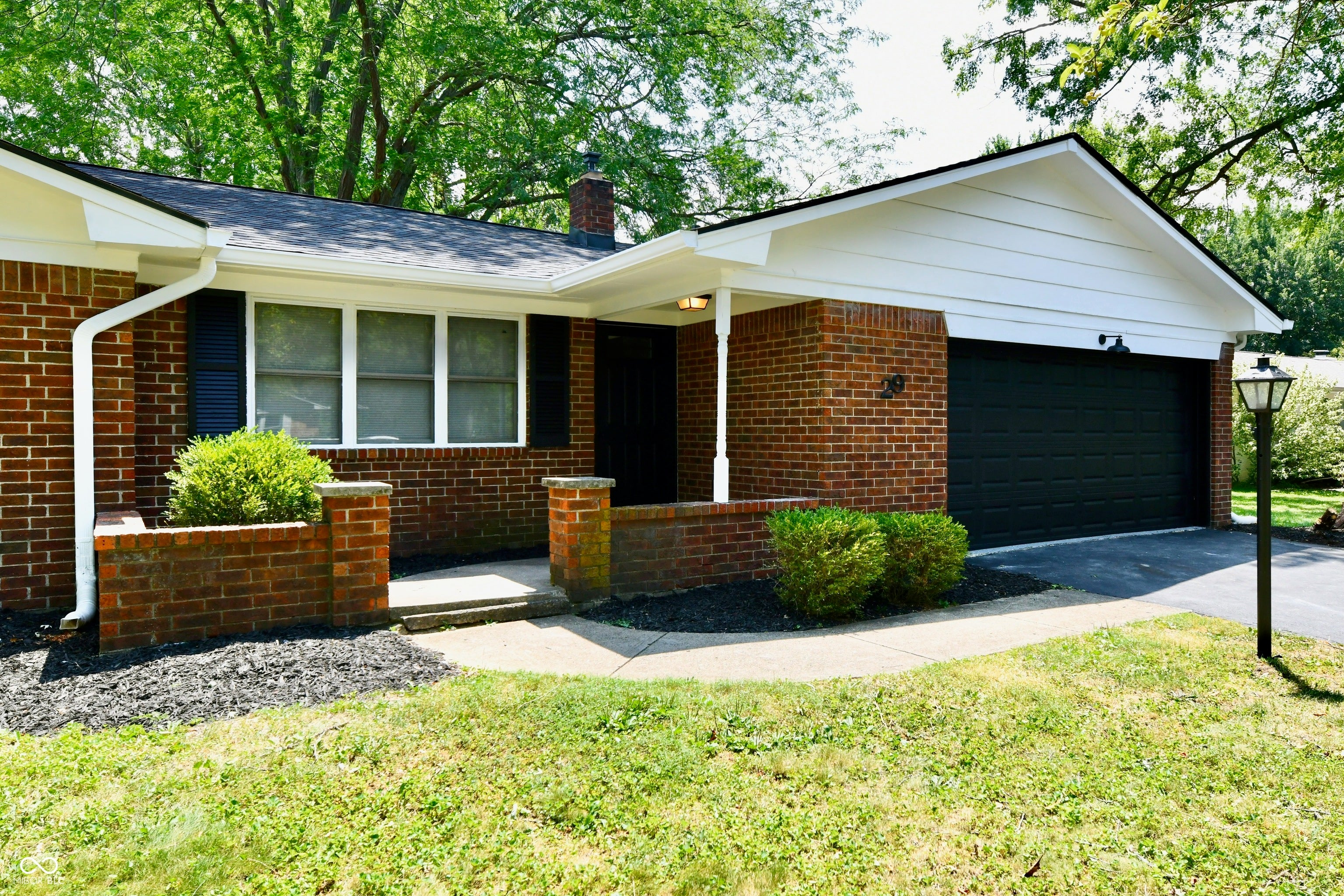 29 Parkwood Drive — photo