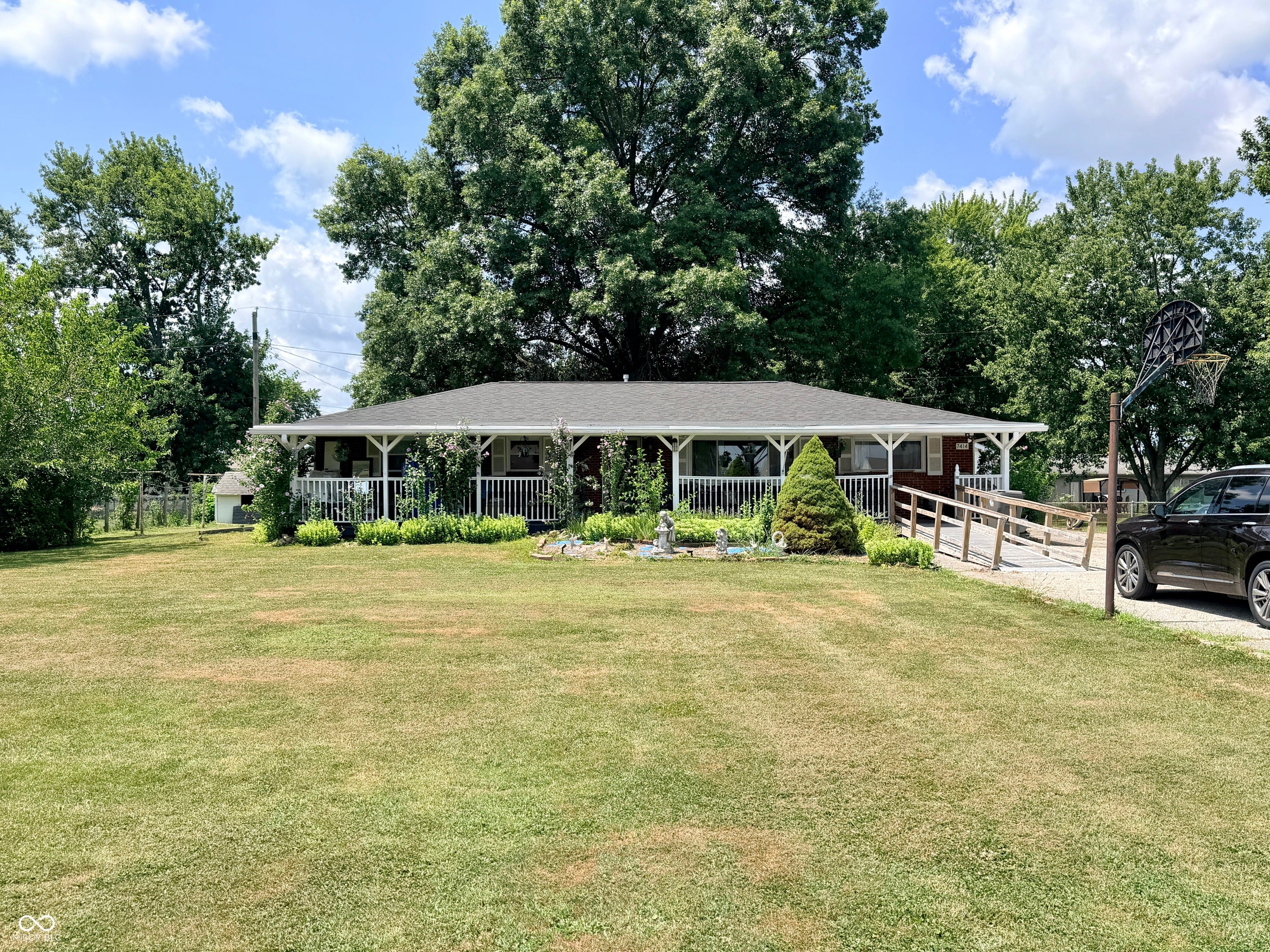 7414 Trotter Road — photo