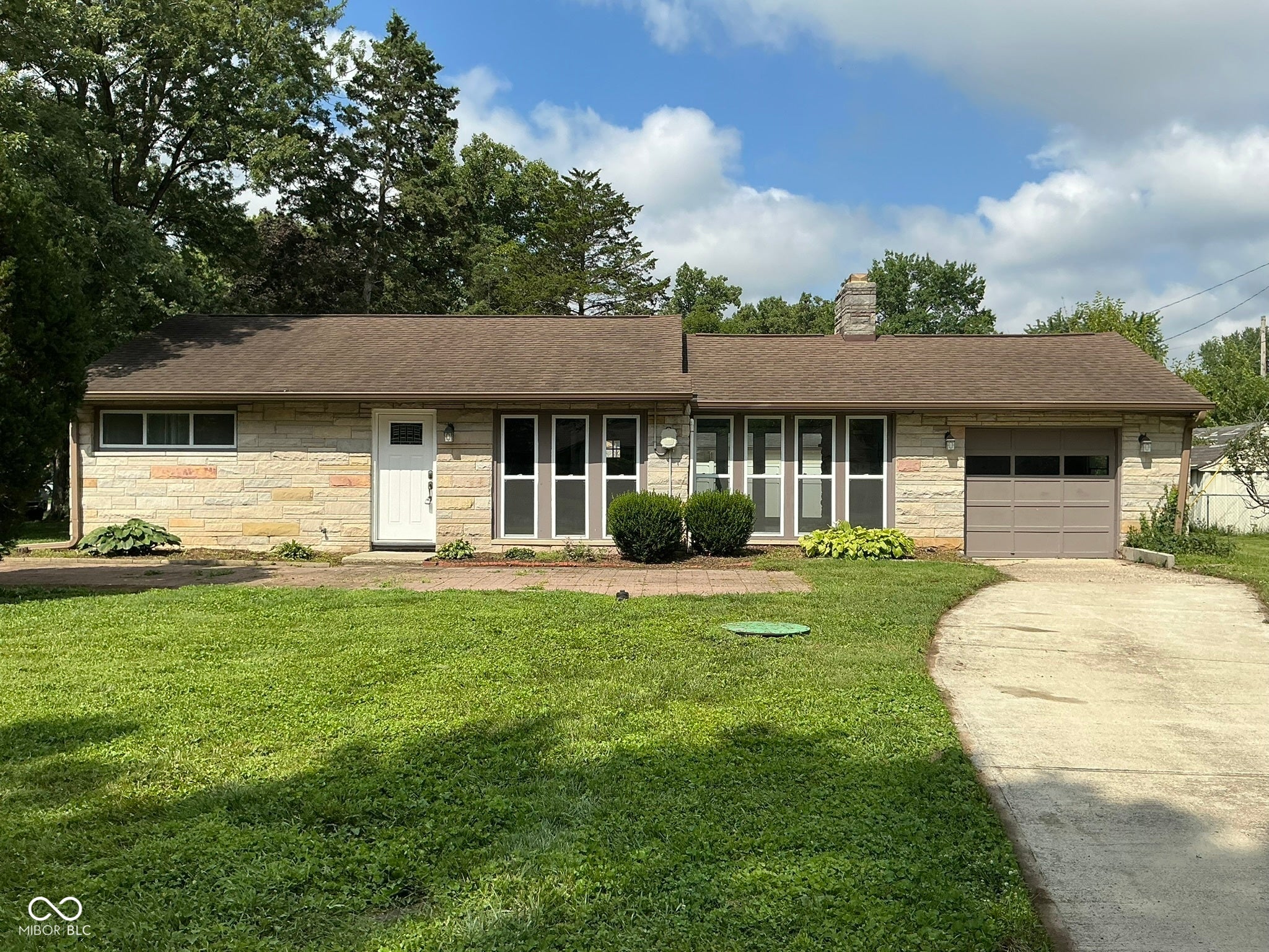 1816 Randall Court — photo