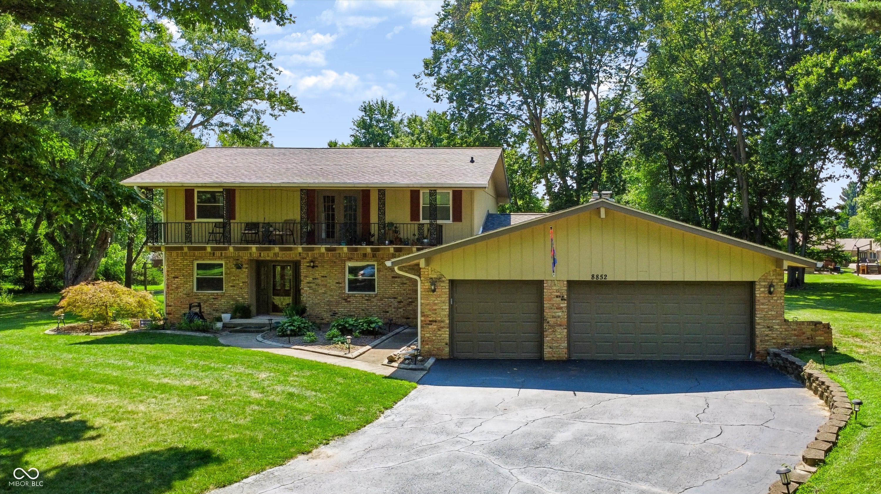 8852 Ridge Hill Drive — photo