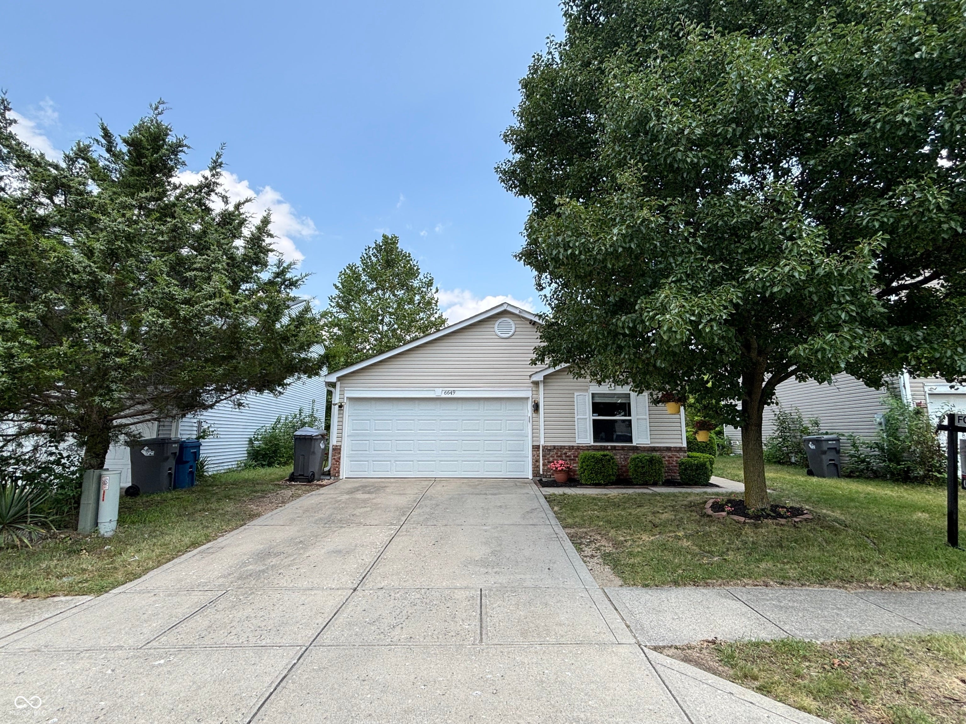 6649 Earlswood Drive — photo