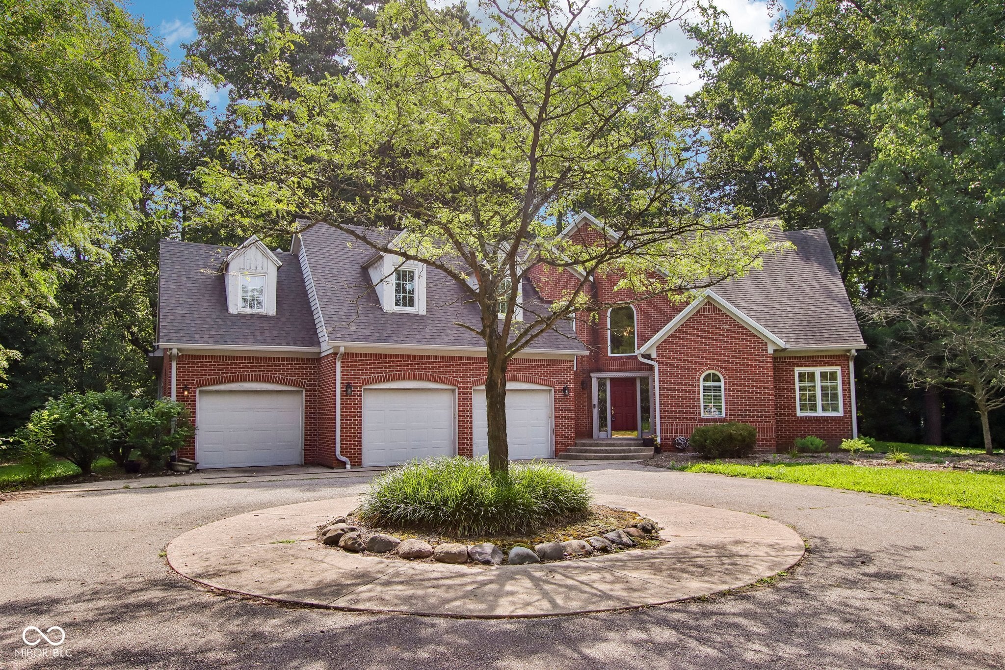 8819 Shetland Lane — photo