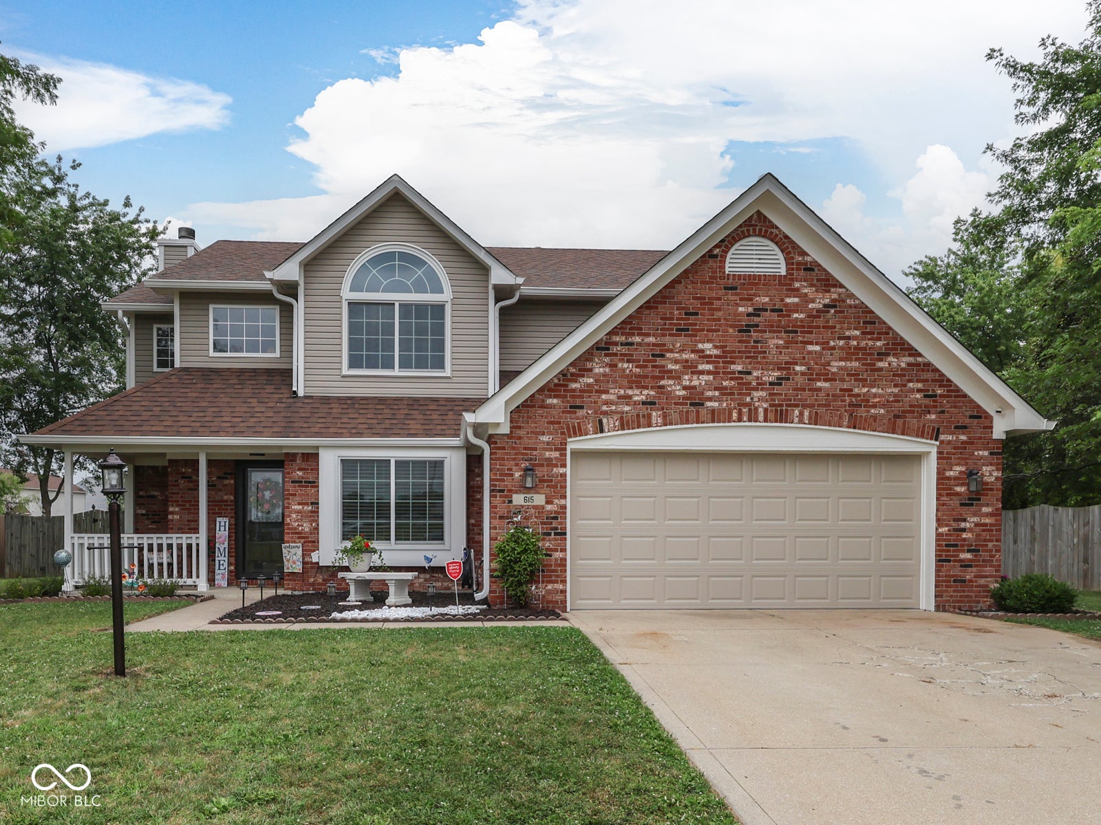 615 Hummingbird Lane — photo