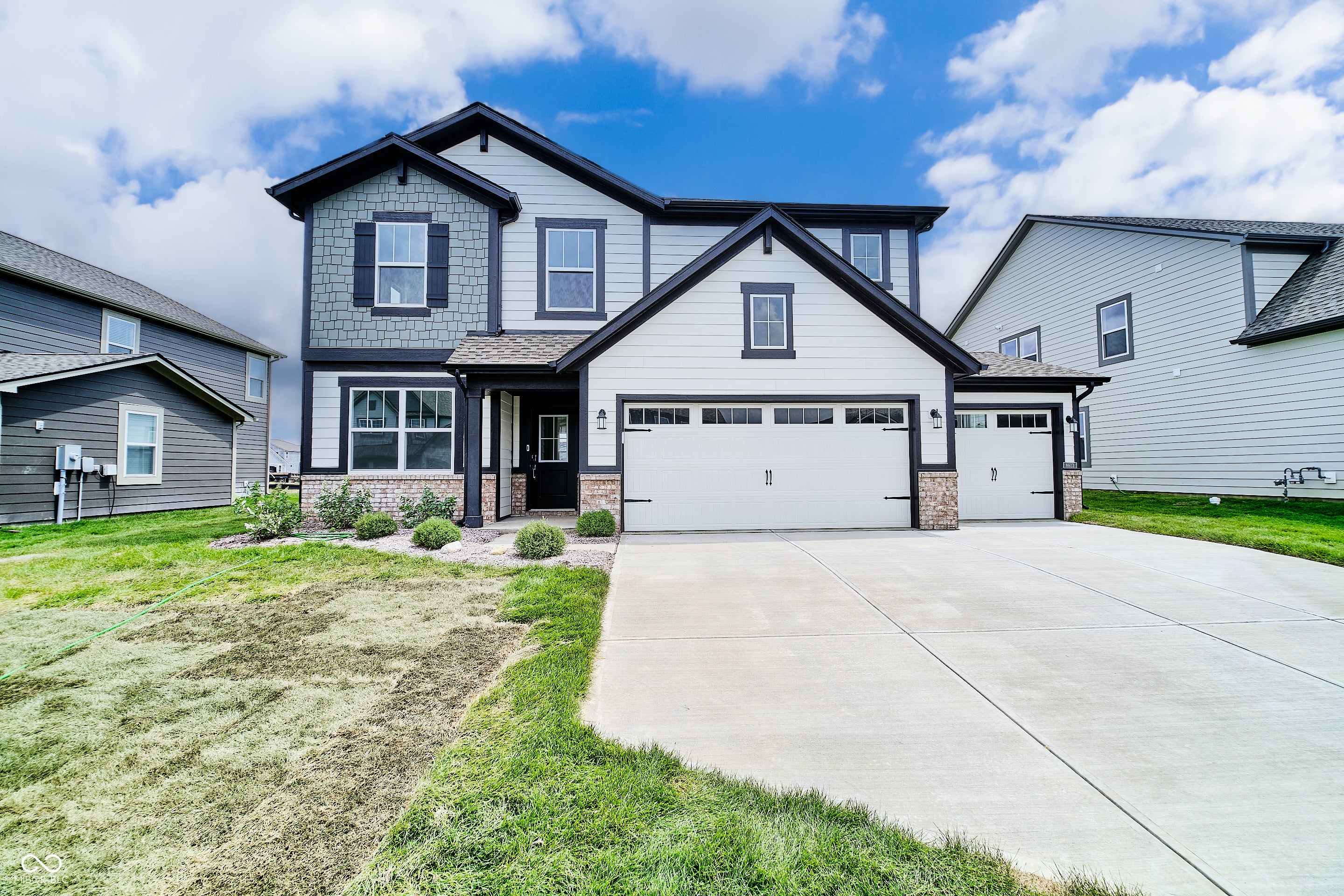 8603 Georgina Street — photo