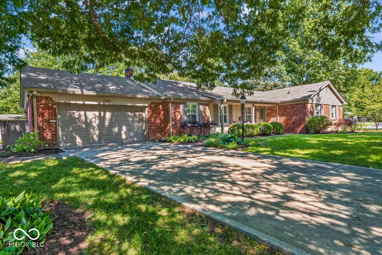 7856 Creekview Circle — photo