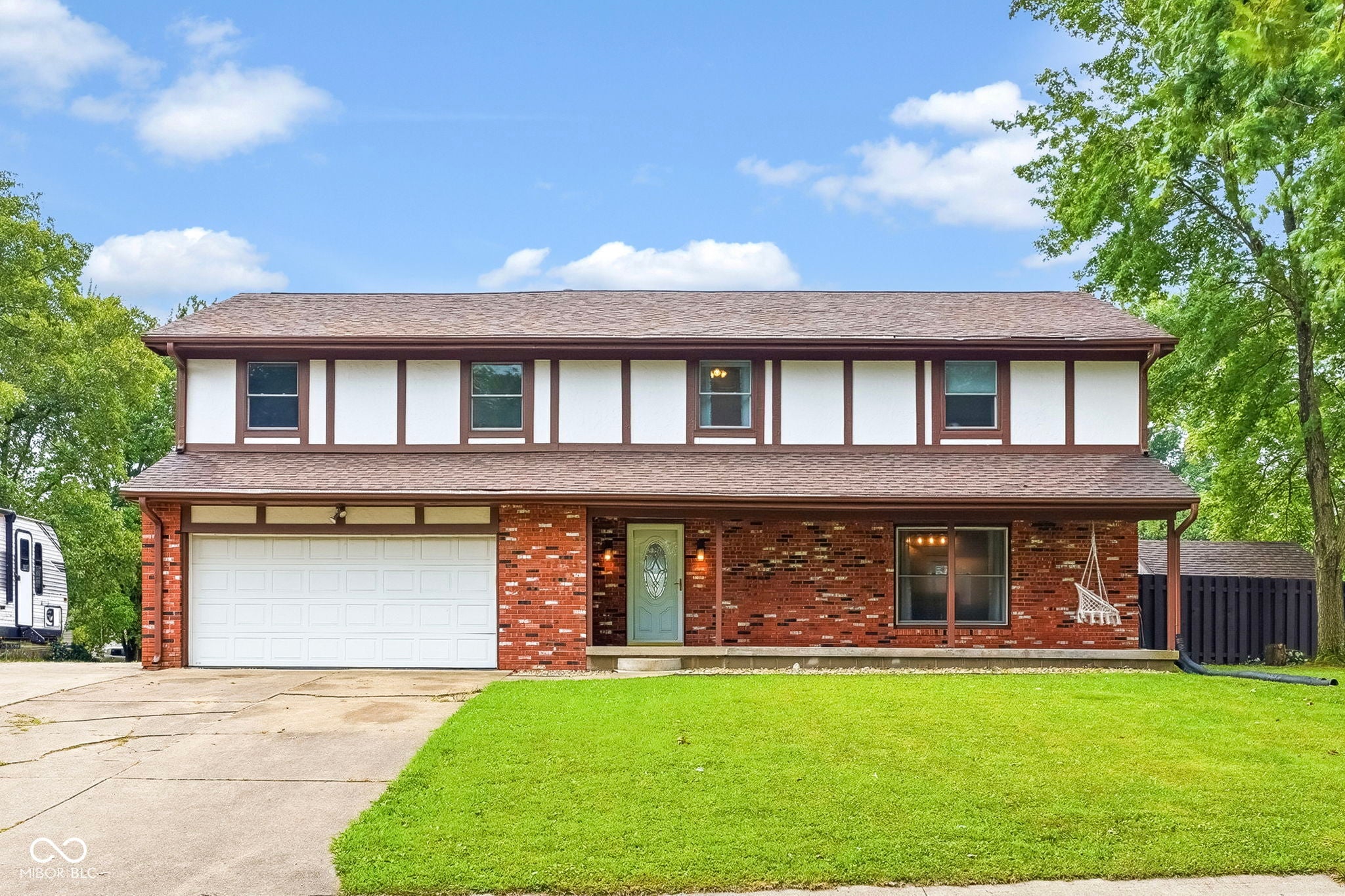 601 Ridgeview Lane — photo