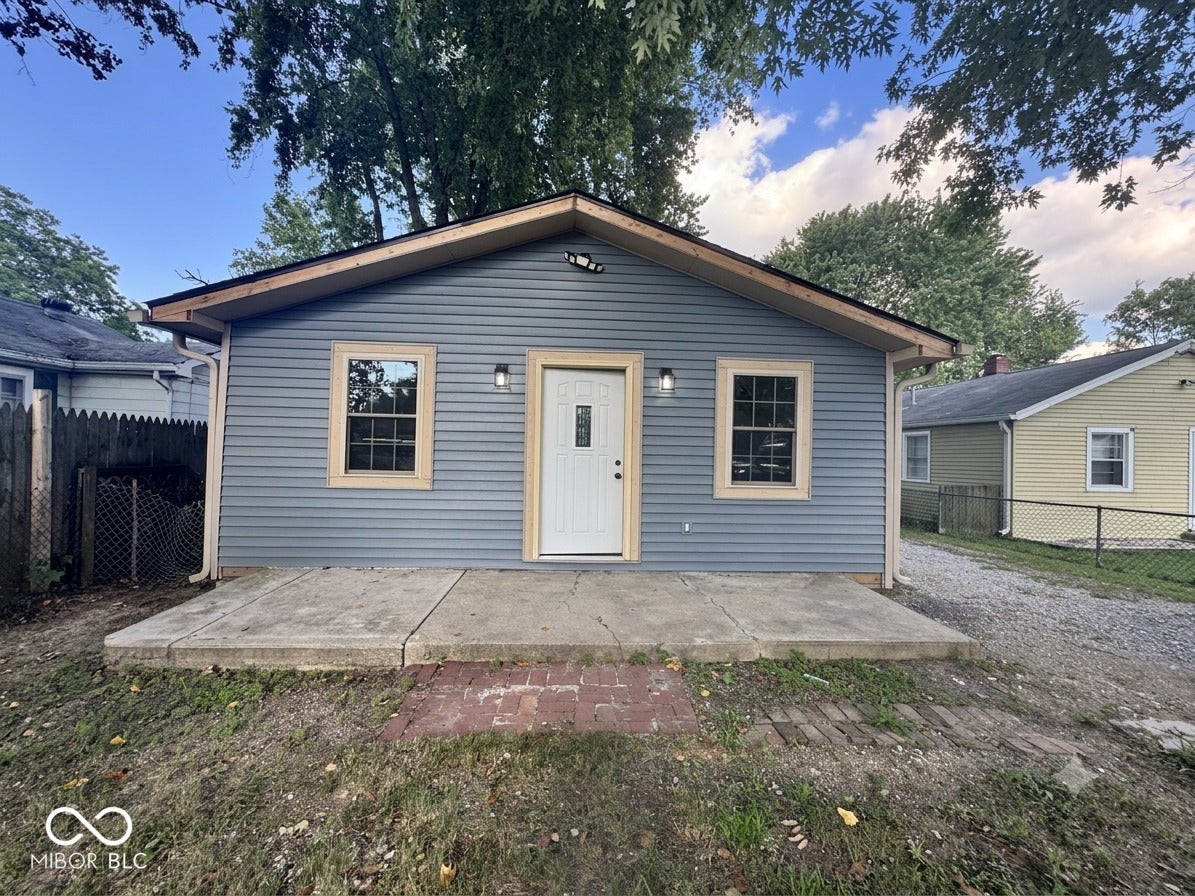 2935 Mars Hill Street — photo