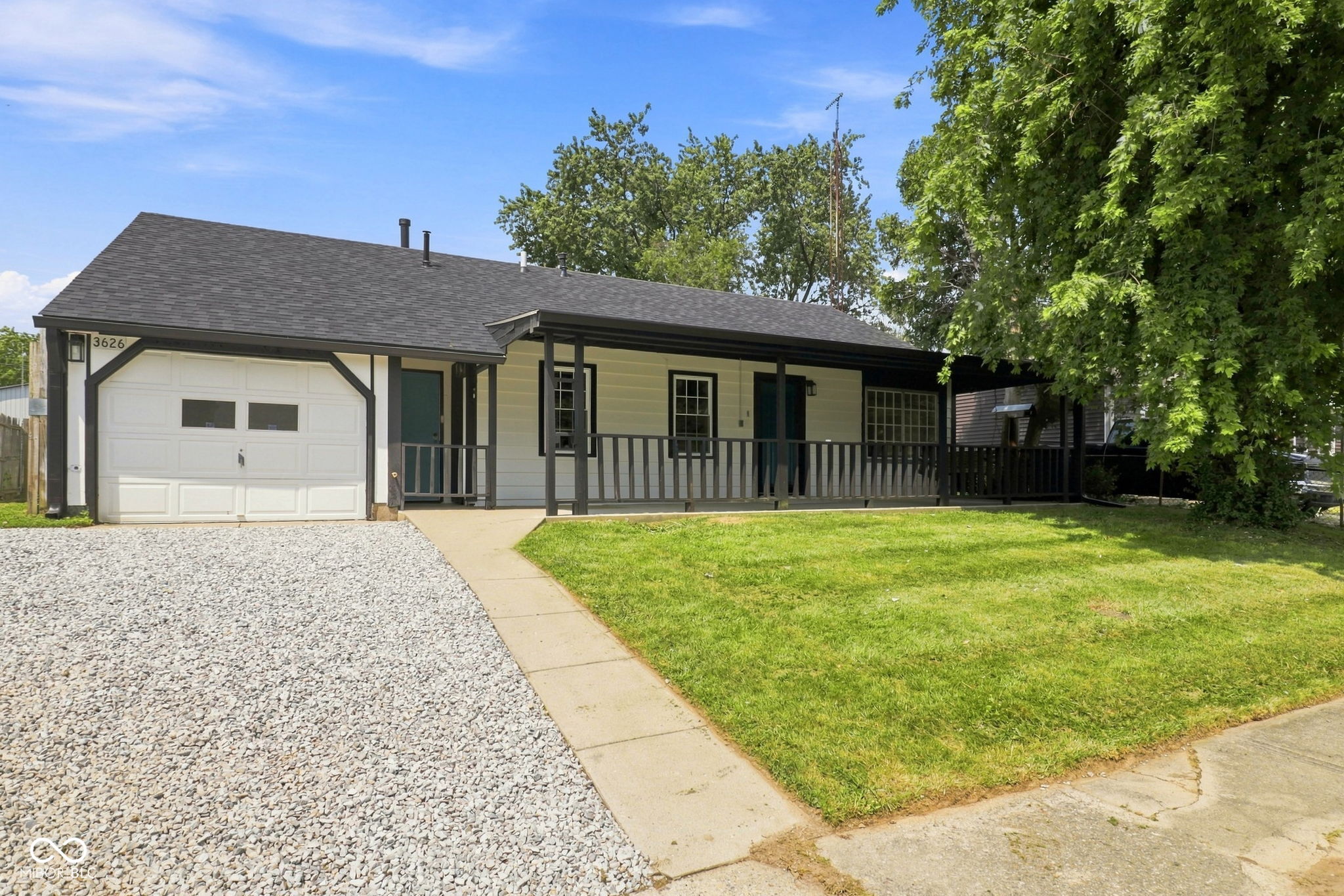 3626 Lowry Road — photo