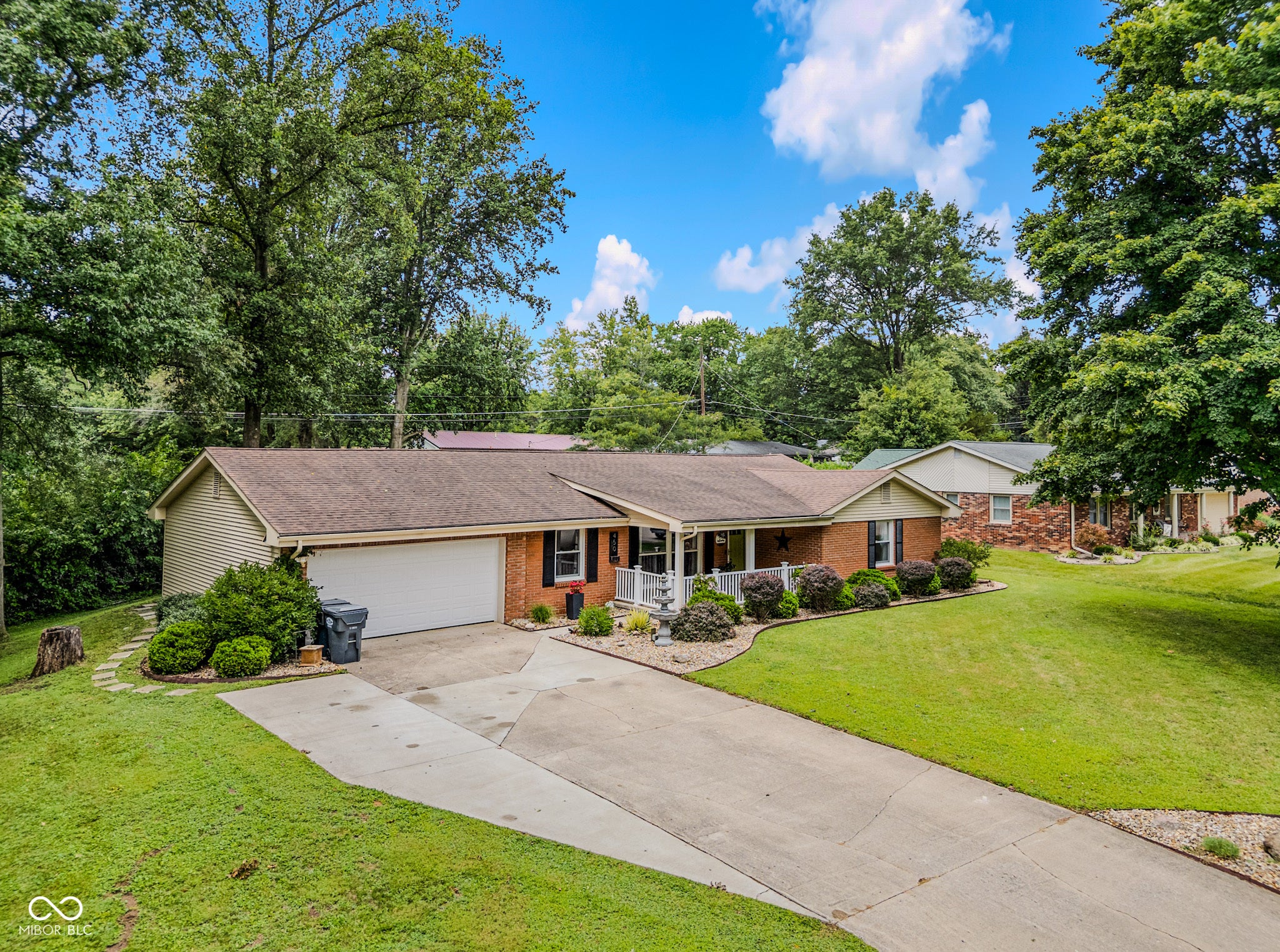 450 Mutton Creek — photo