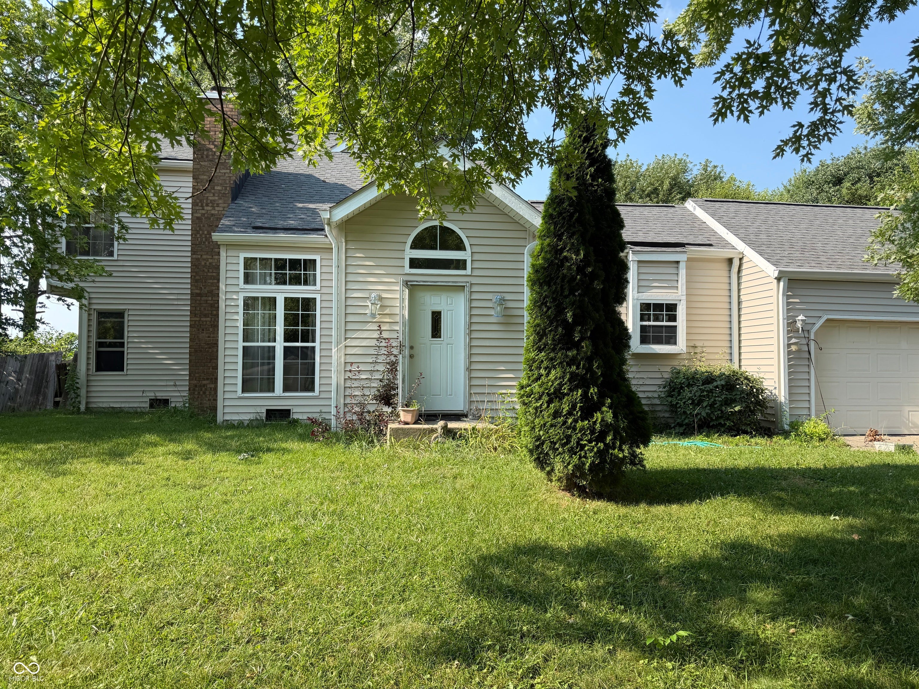 5586 W Beechwood Lane — photo