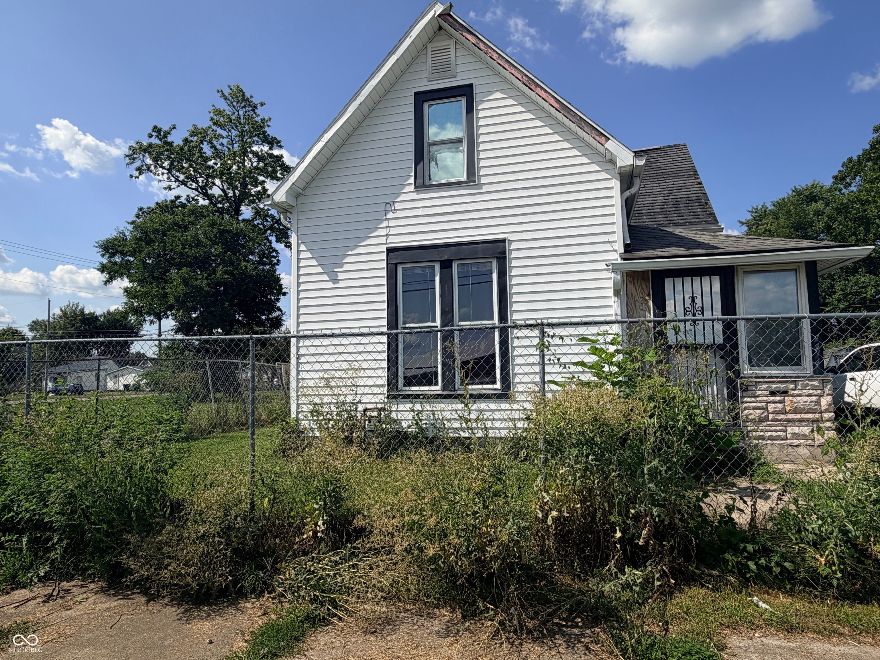 1414 E 8th Street — photo