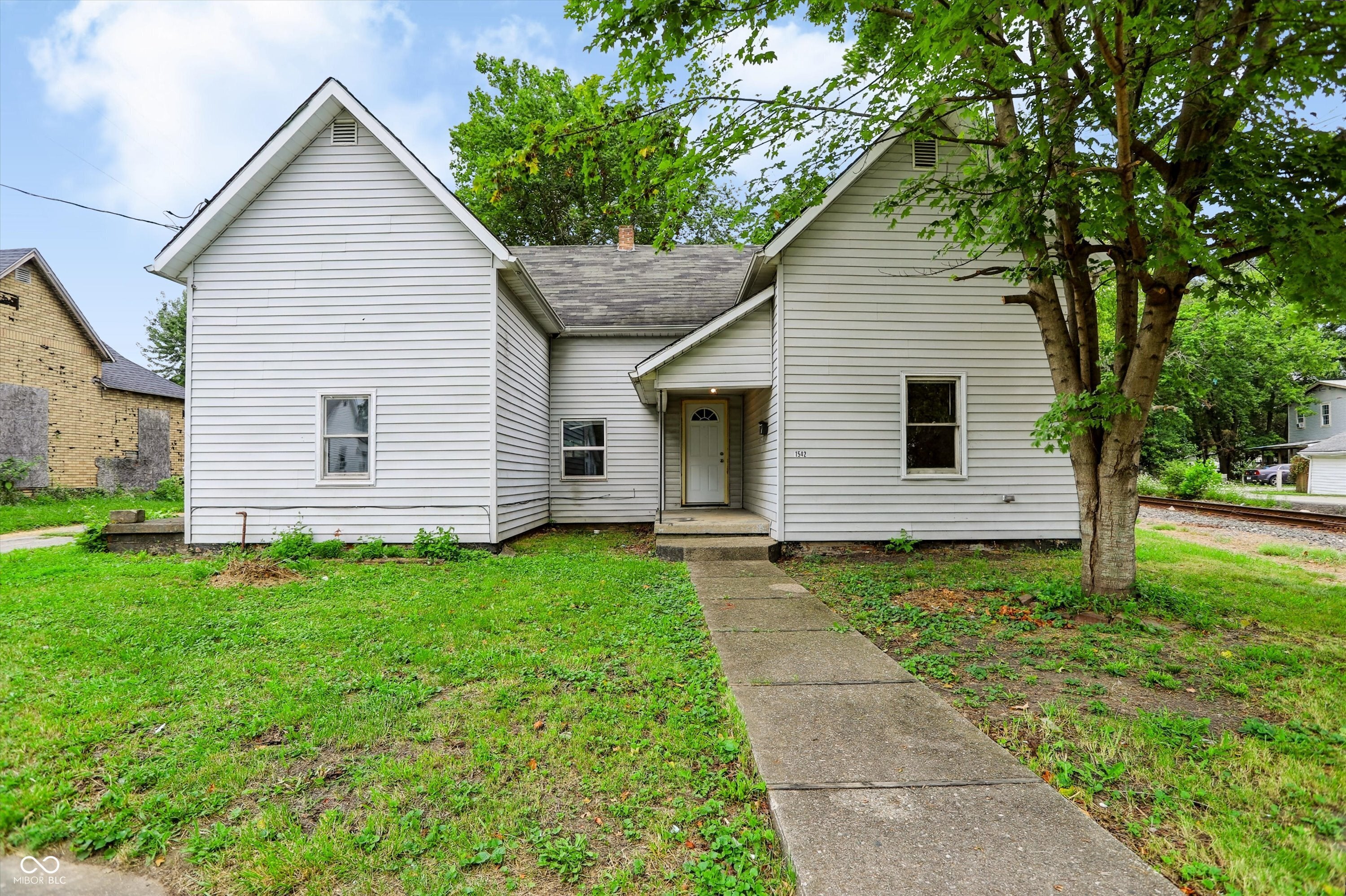 1542 Walnut — photo