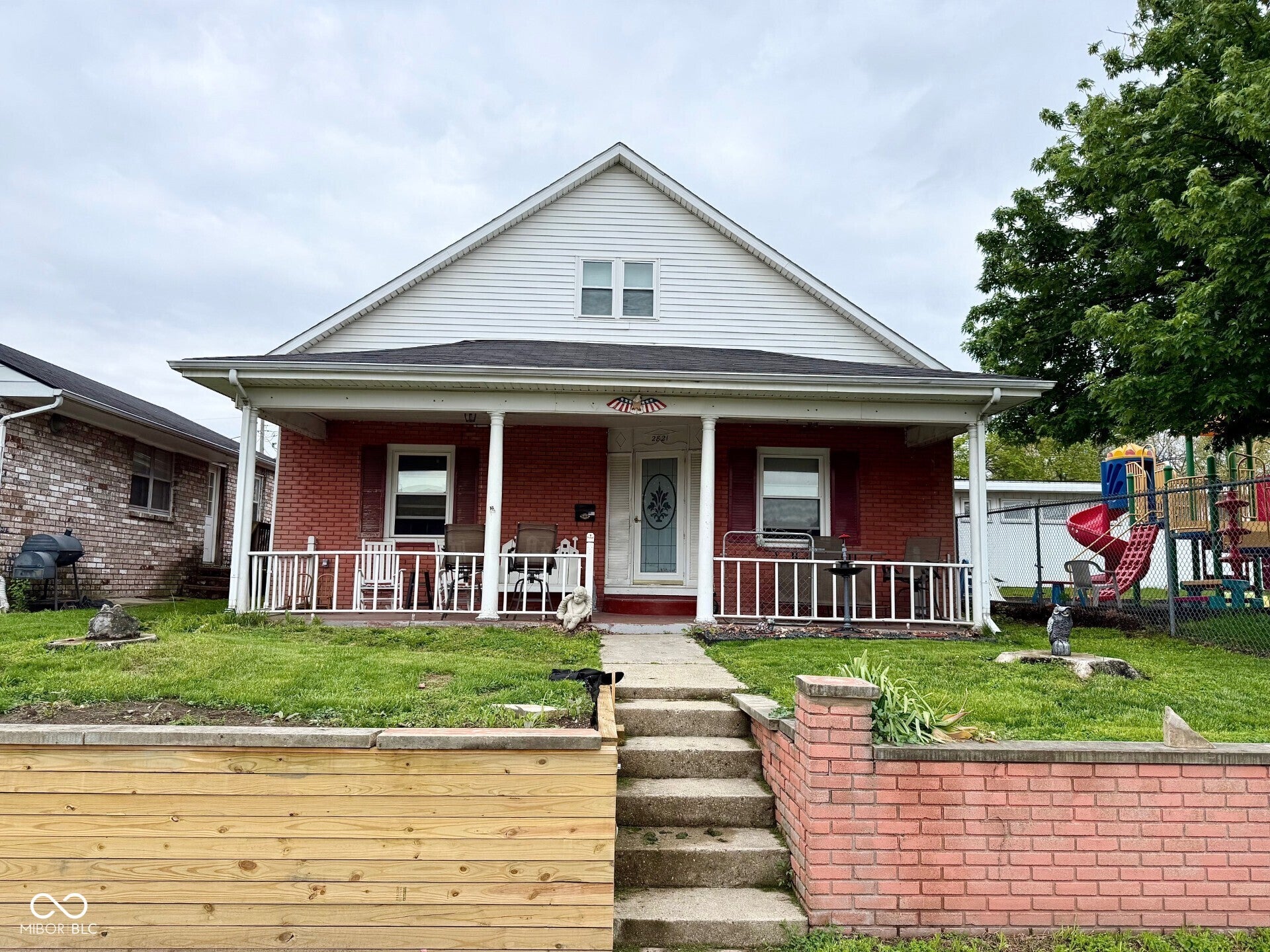 2821 Morton Street — photo