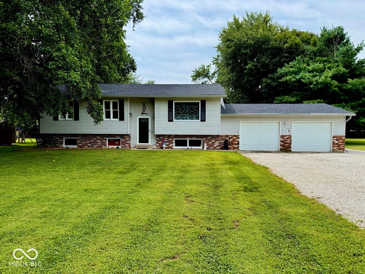 1564 W Sitting Bull Drive — photo