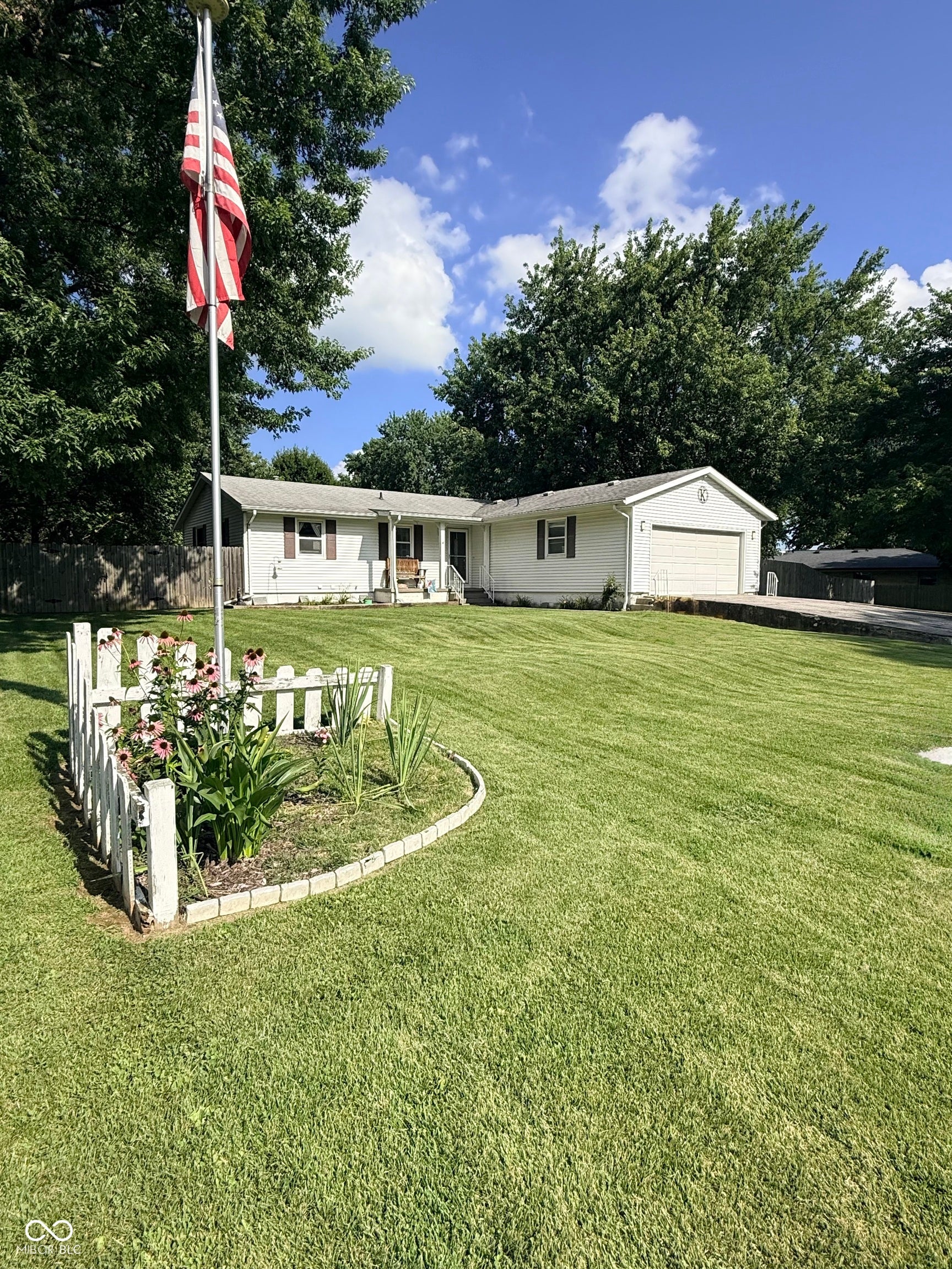 308 Delwood Drive — photo