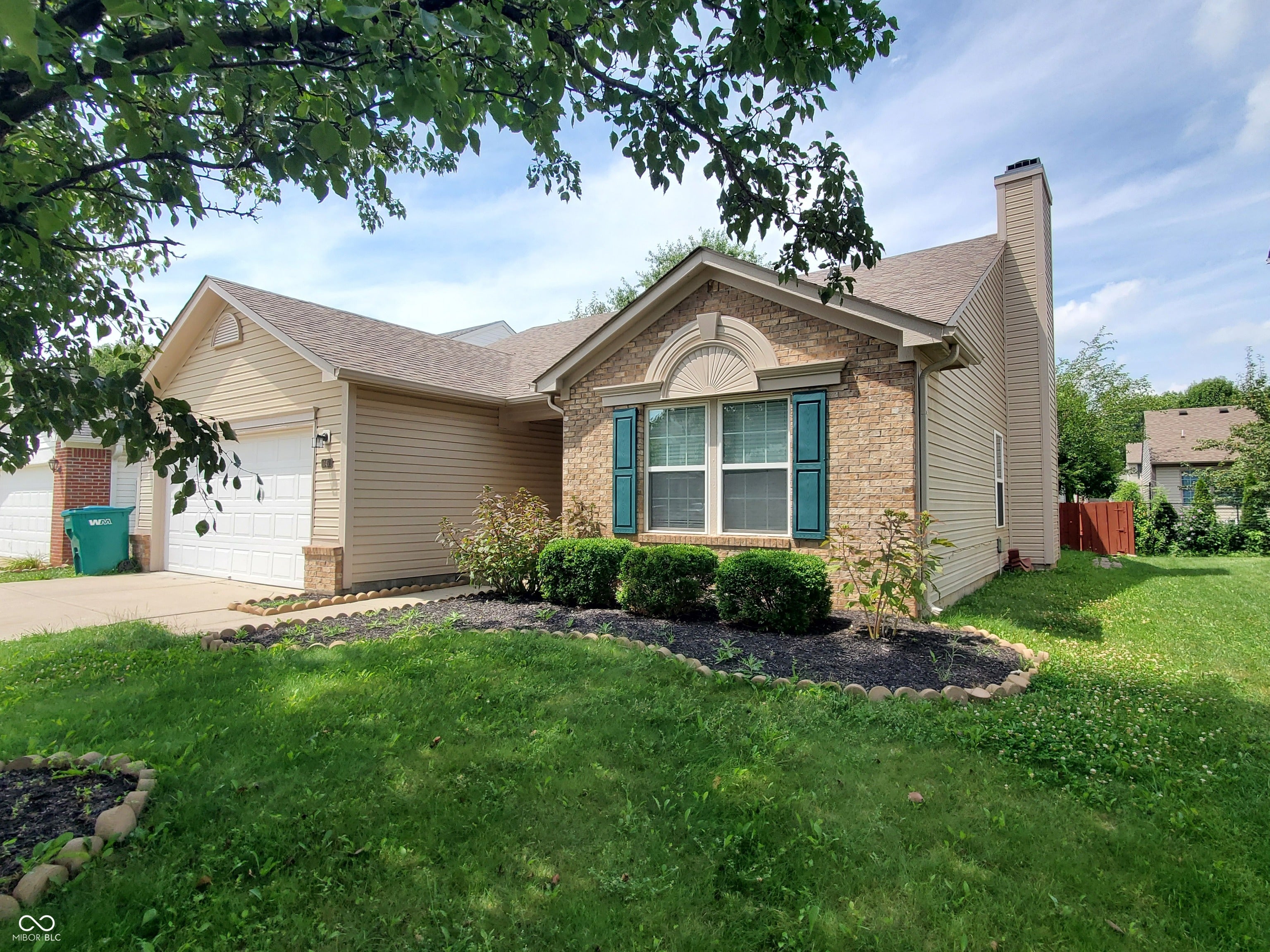 10450 Lookout Lane — photo