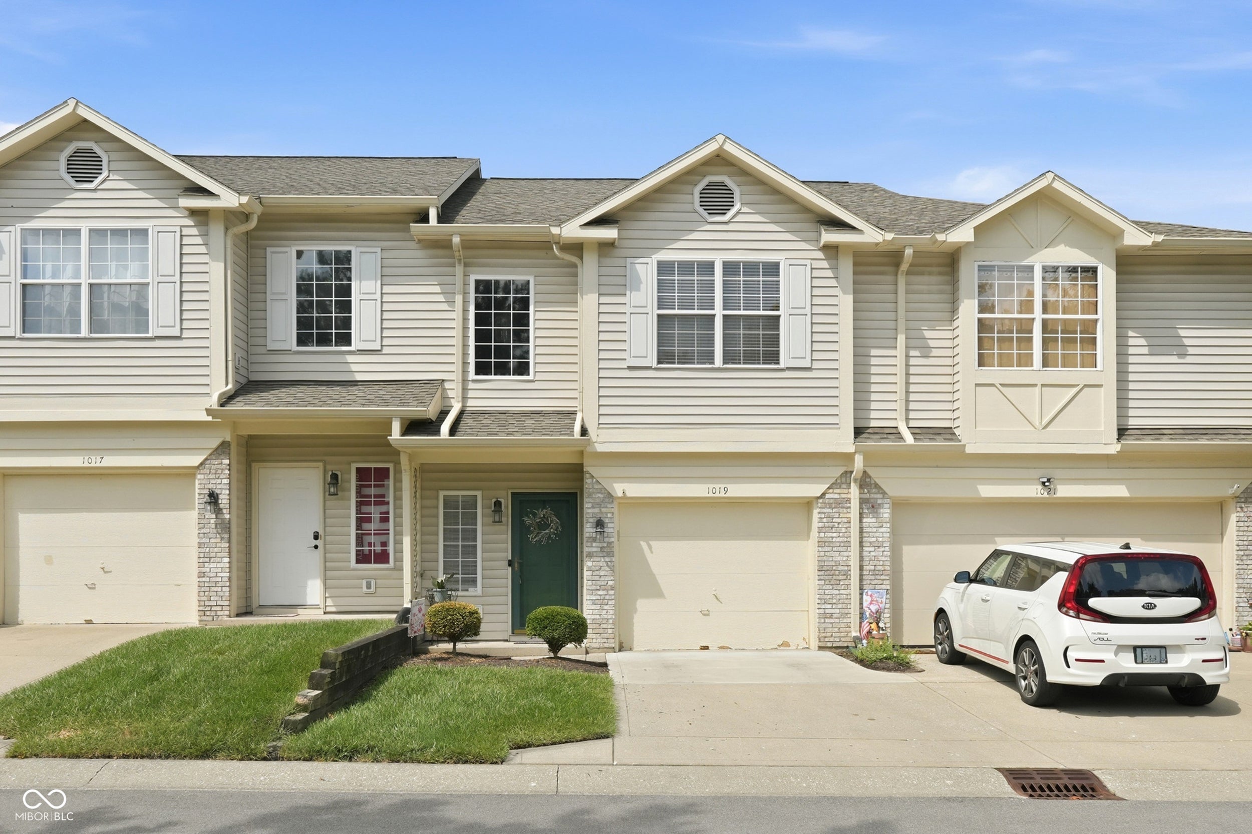 1019 Grovewood Drive — photo