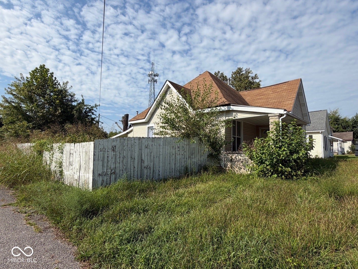 1602 9th Street — photo