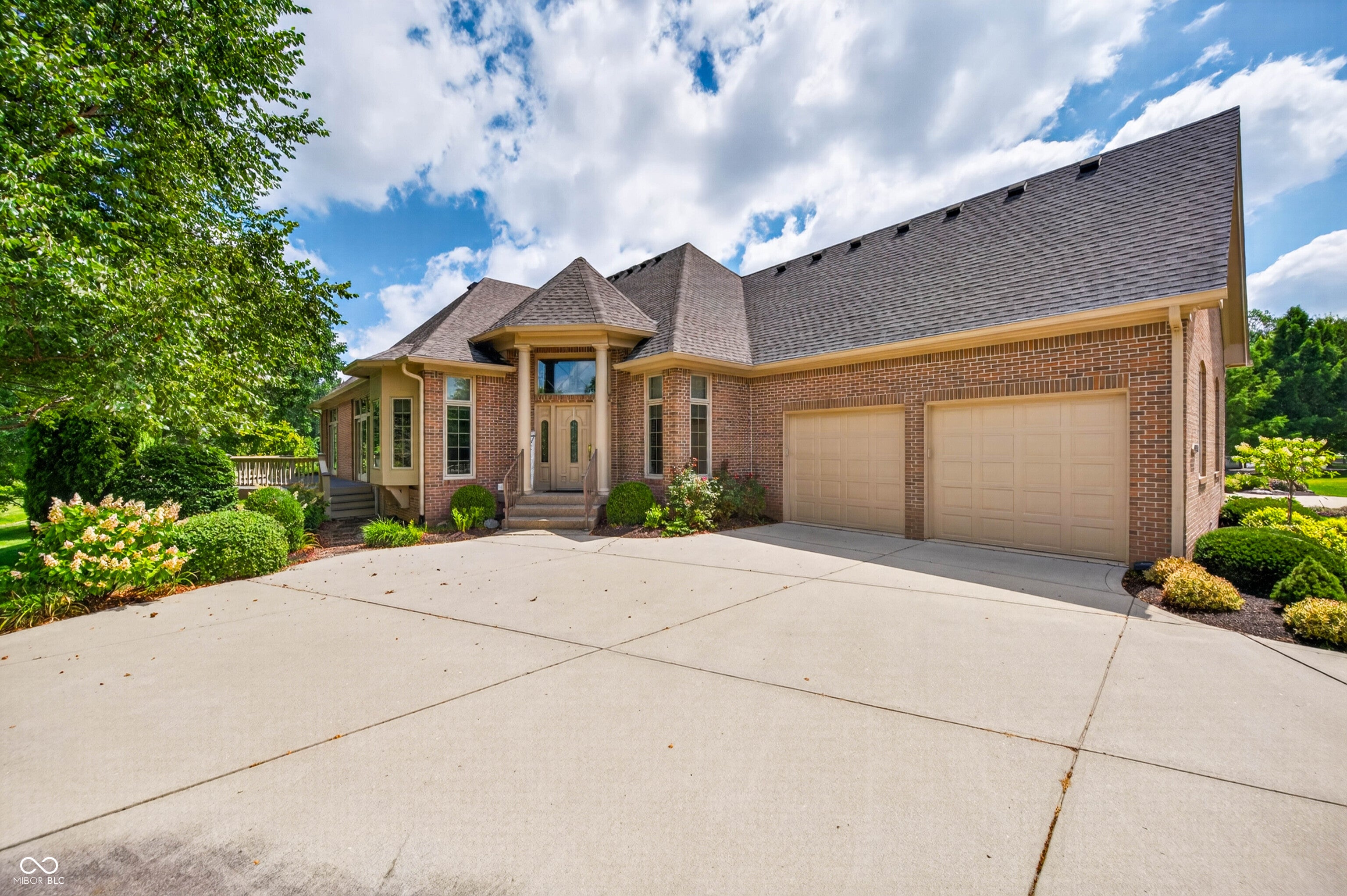 1514 Ashwood Court — photo