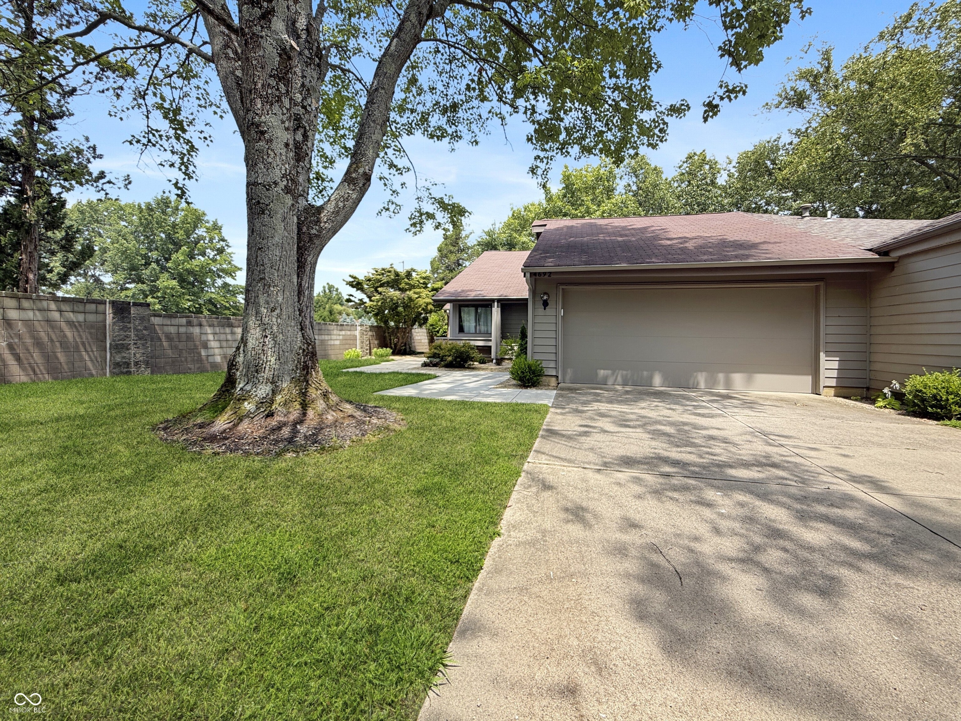 4692 Carya Square — photo
